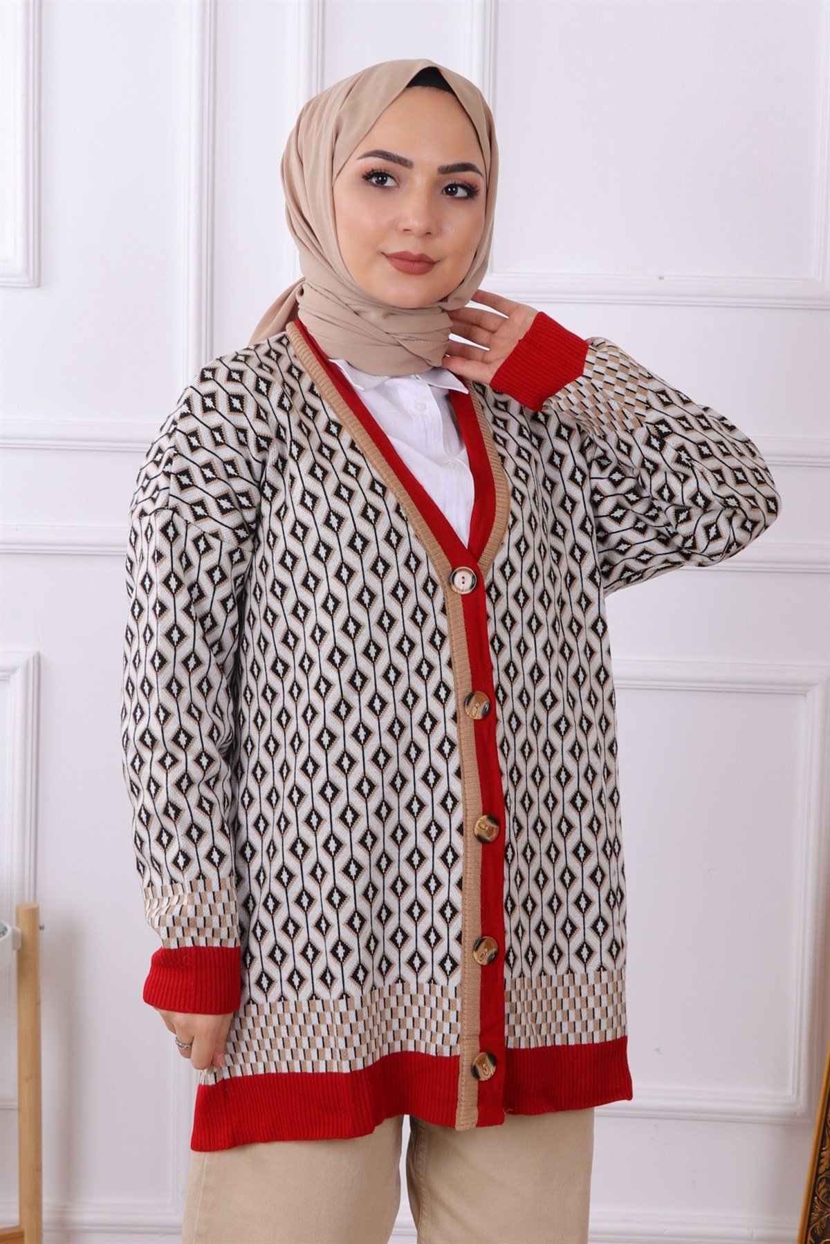 DESENLİ HIRKA KIRMIZI