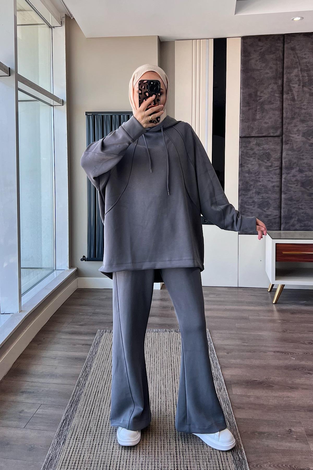 Modal Skuba Takım GriDubaiShowroomTAKIM02267