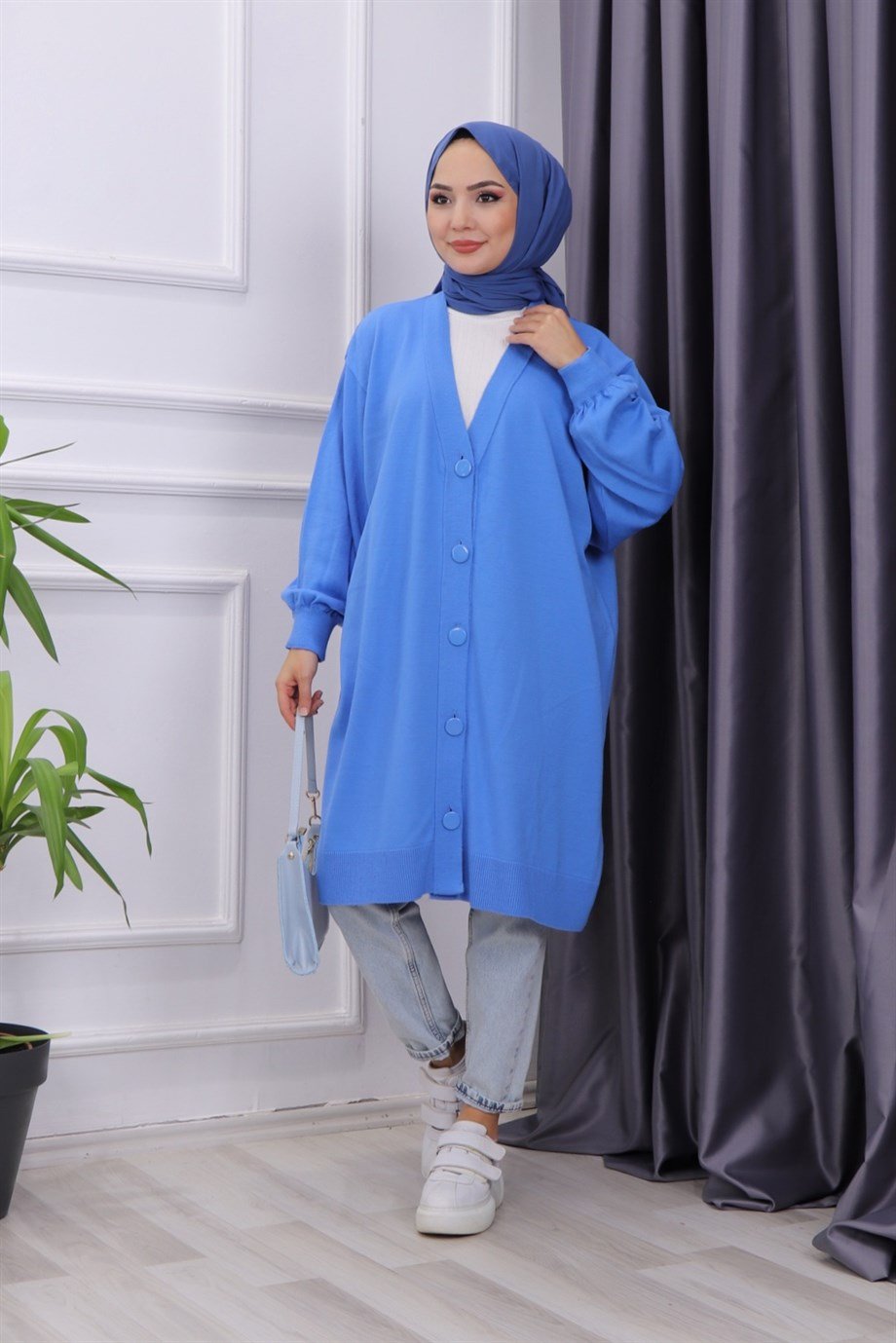 DÜĞMELİ HIRKA MAVİ
