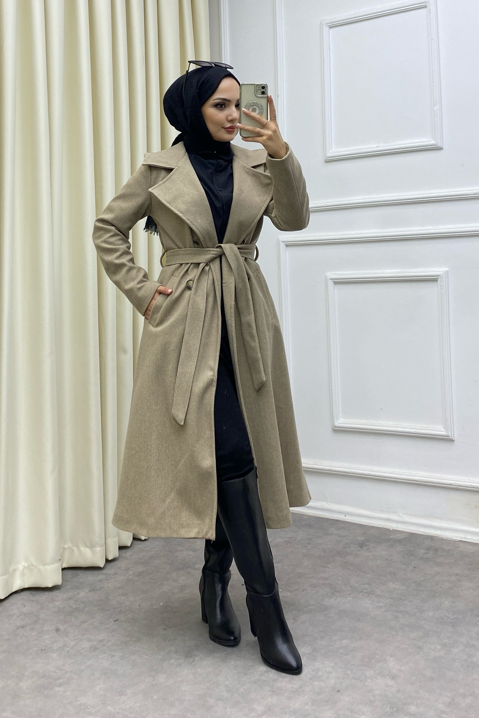 Düğmeli kaban vizon