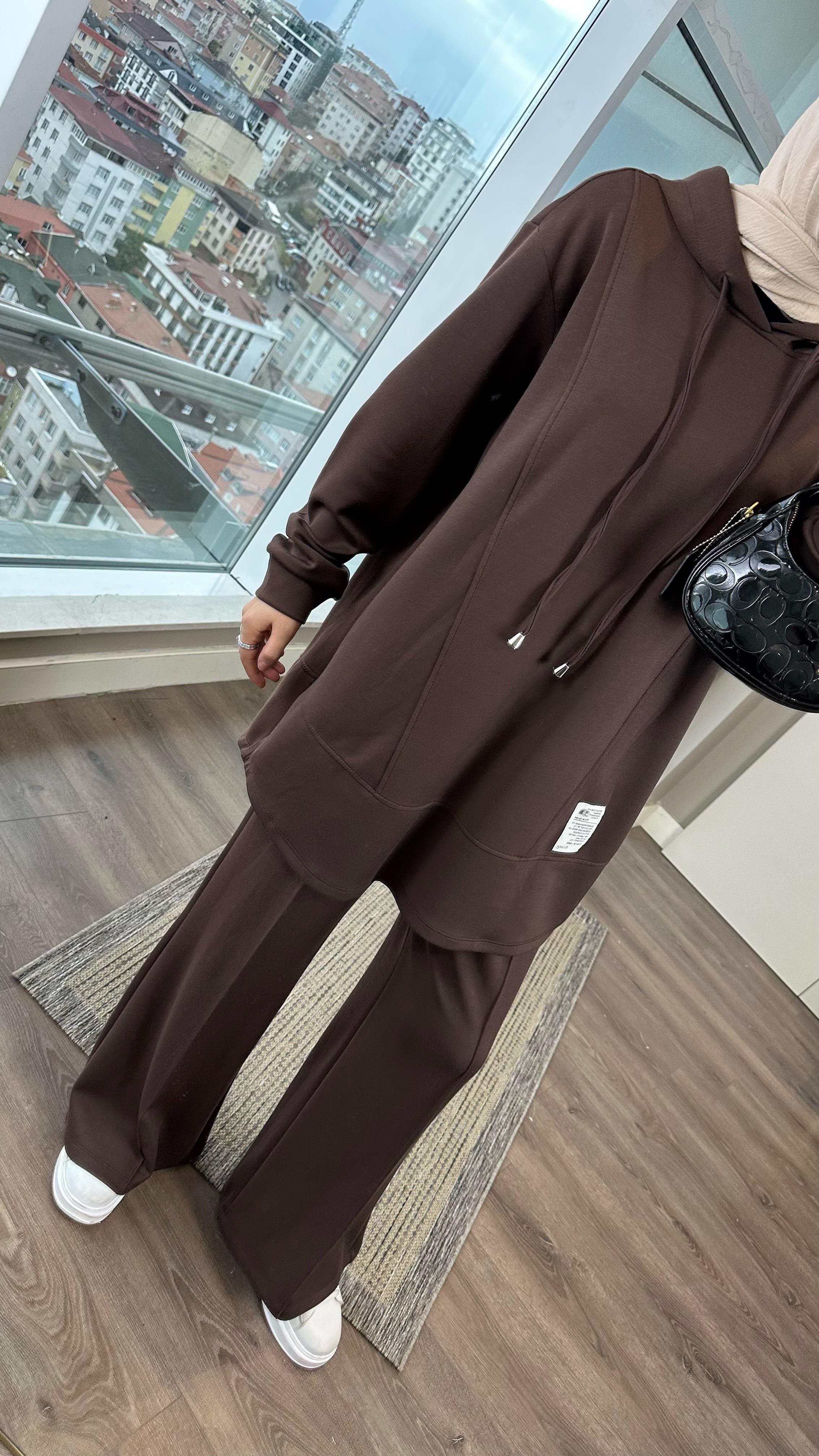 Kapüşonlu Takım Kahverengi DubaiShowroomTAKIM43003-KHVRENGİ