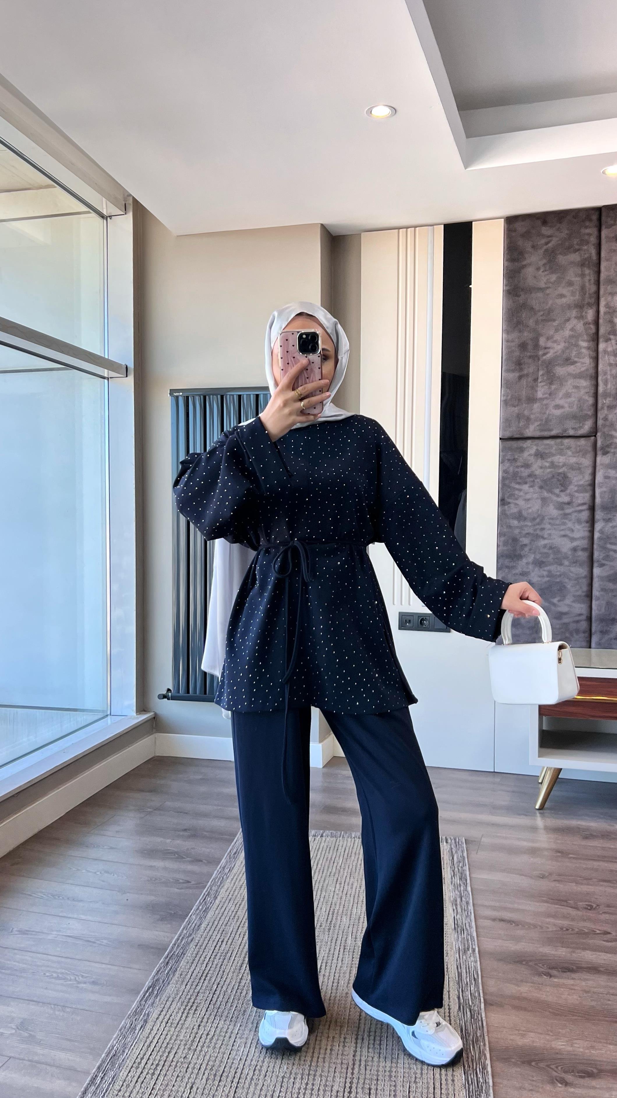 Üzeri Taşlı Pamuklu Takım LacivertDubaiShowroomTAKIM514506
