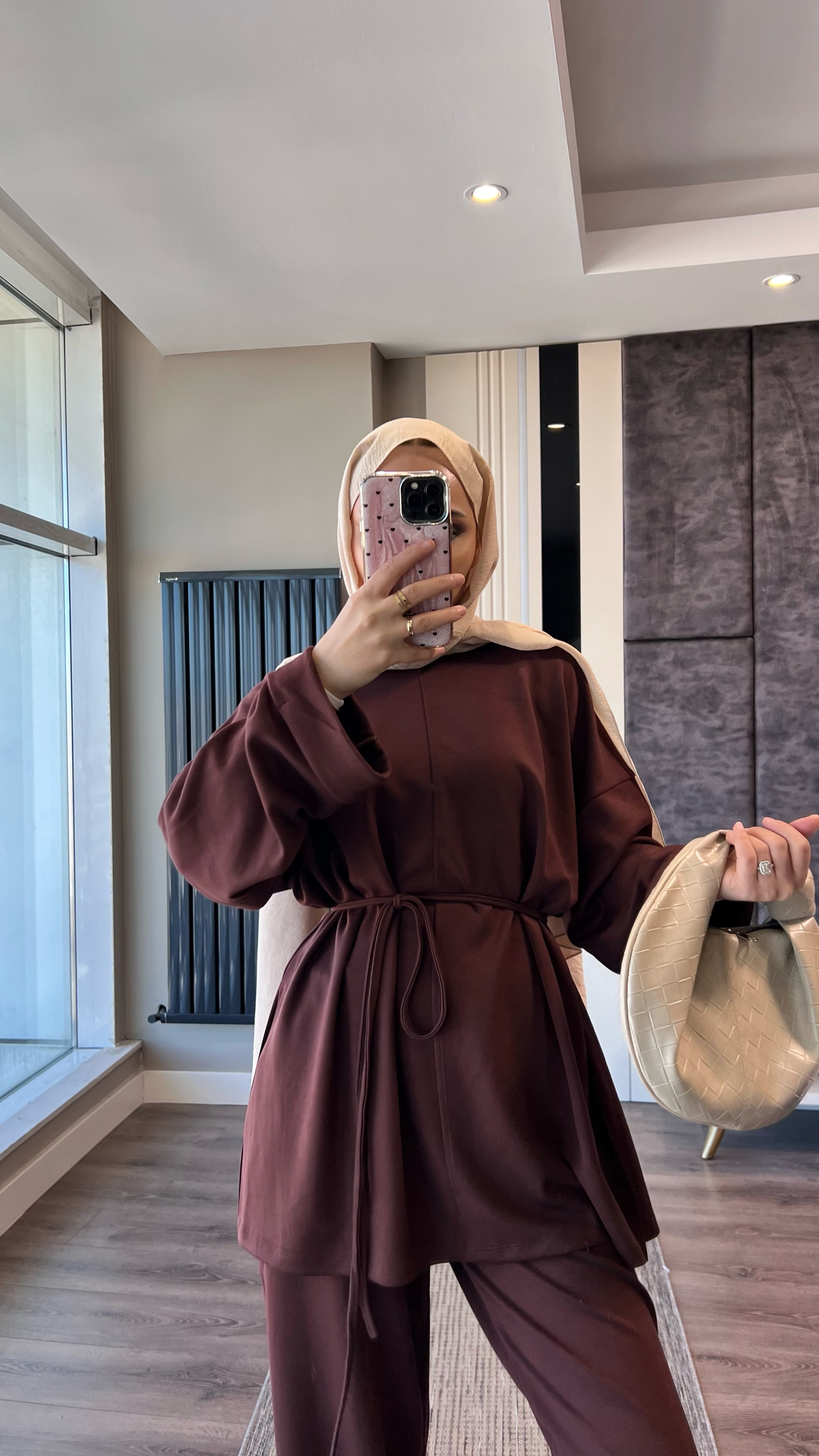 Kolu Katlamalı Modal Takım KahverengiDubaiShowroomTAKIM05665-