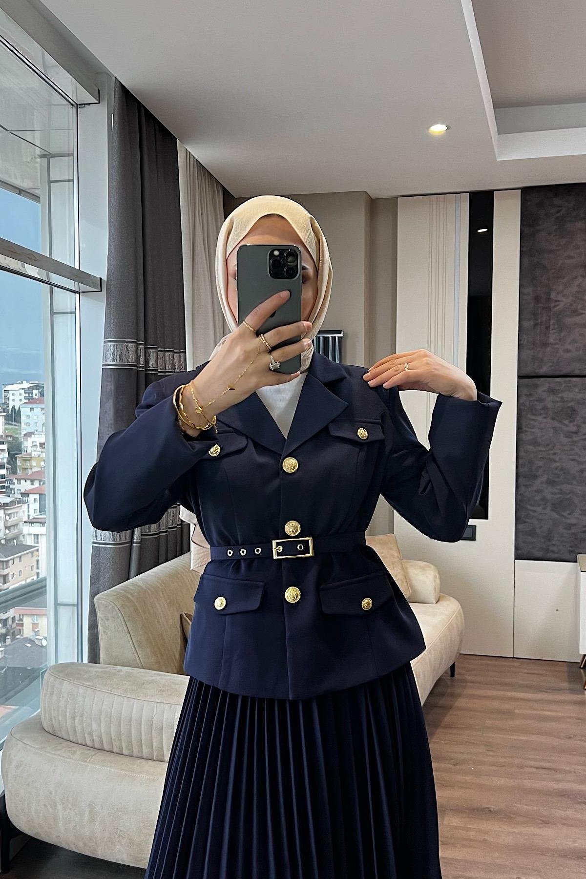 Eteği Pileli İkili Takım Lacivert