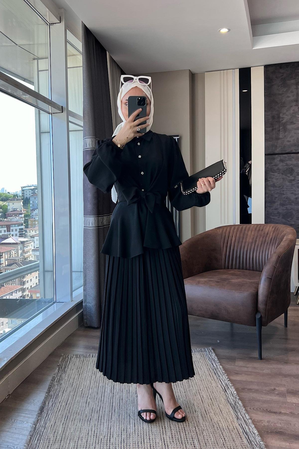 Eteği pileli Önü Bağlamalı Takım Siyah