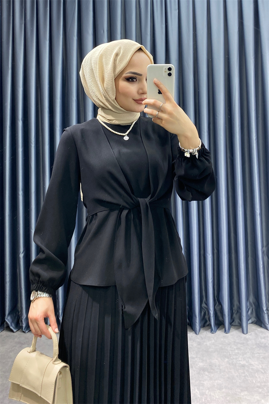 Etekli takım siyah