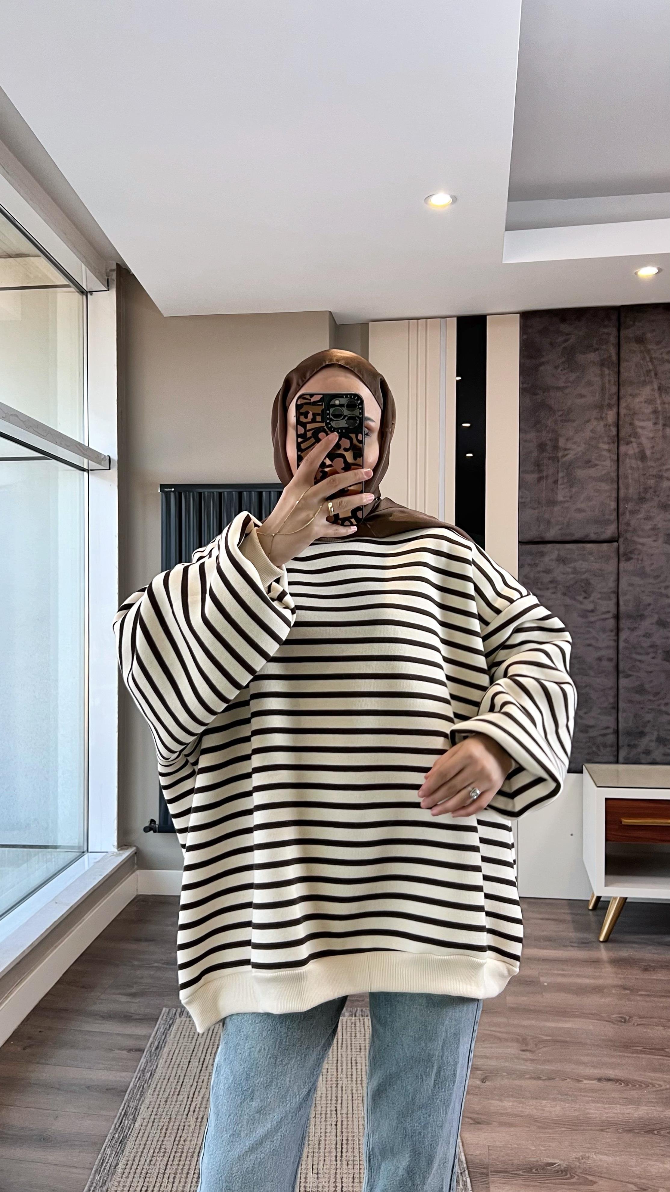 Çizgili Üç İplik Kumaş Sweat KahverengiDubaiShowroomSWEAT30891