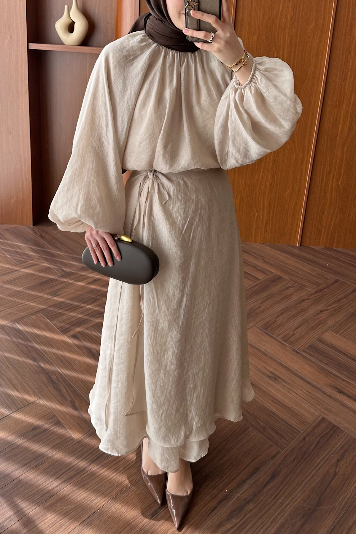 Balon kol Üçlü Etekli Takım TaşDubaiShowroomTAKIM23831