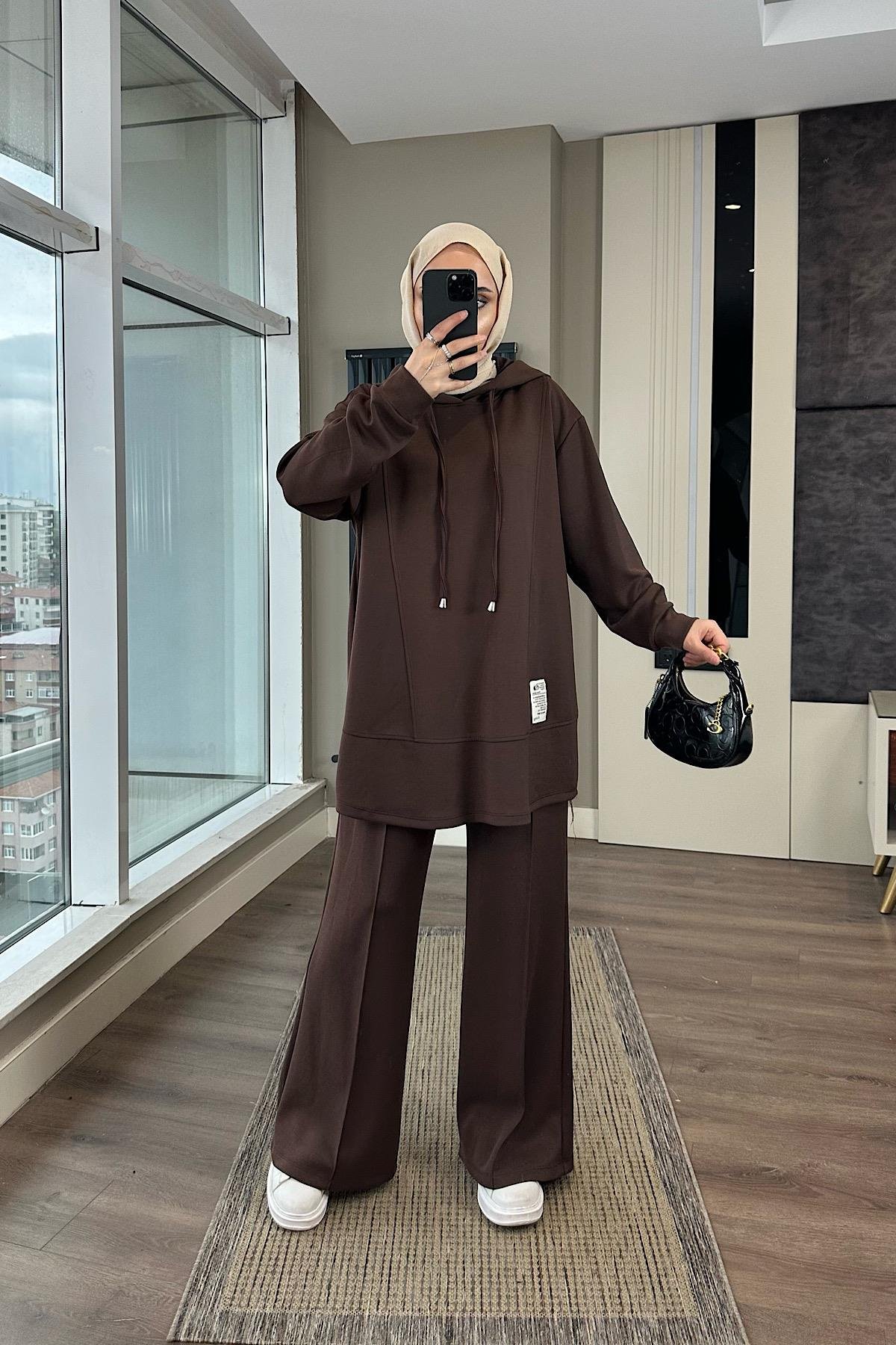 Kapüşonlu Takım Kahverengi DubaiShowroomTAKIM43003-KHVRENGİ