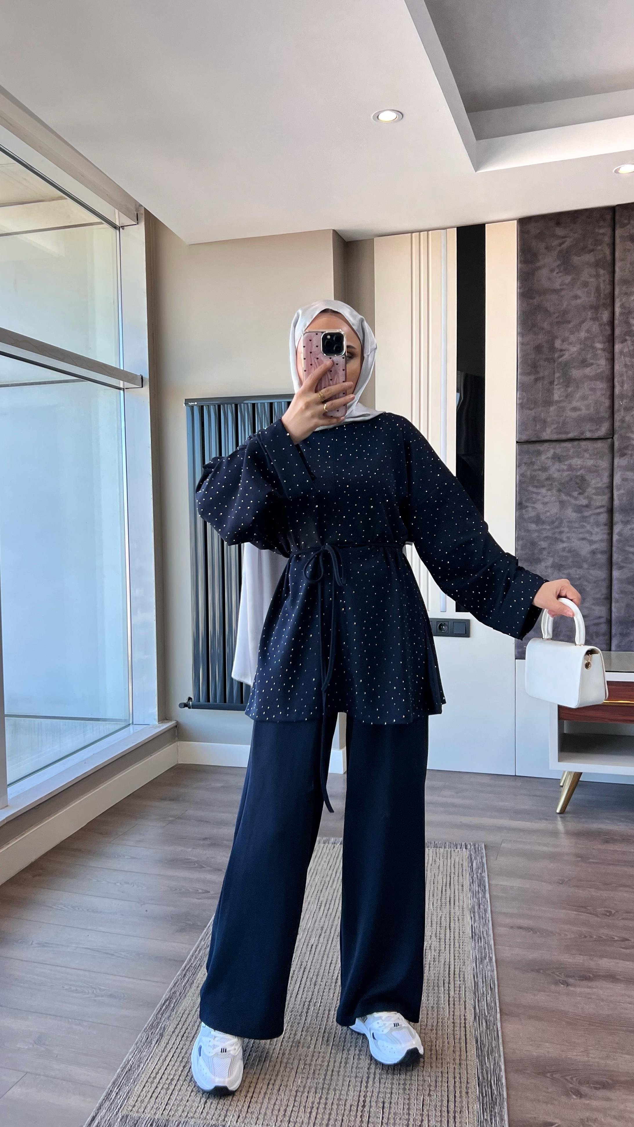 Üzeri Taşlı Pamuklu Takım LacivertDubaiShowroomTAKIM514506