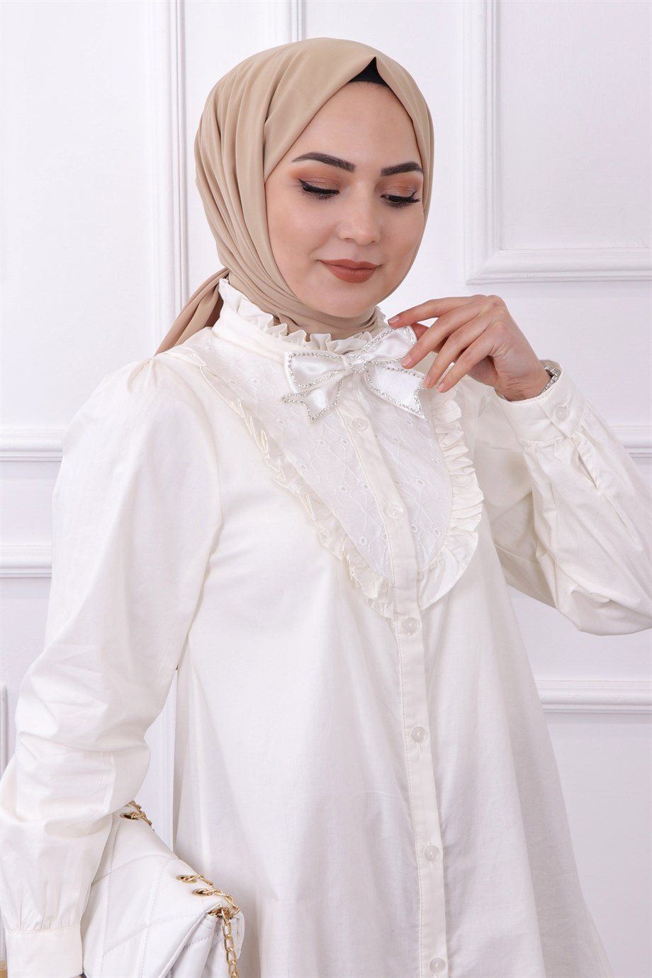 FİYONKLU TUNİK KREM RENGİ