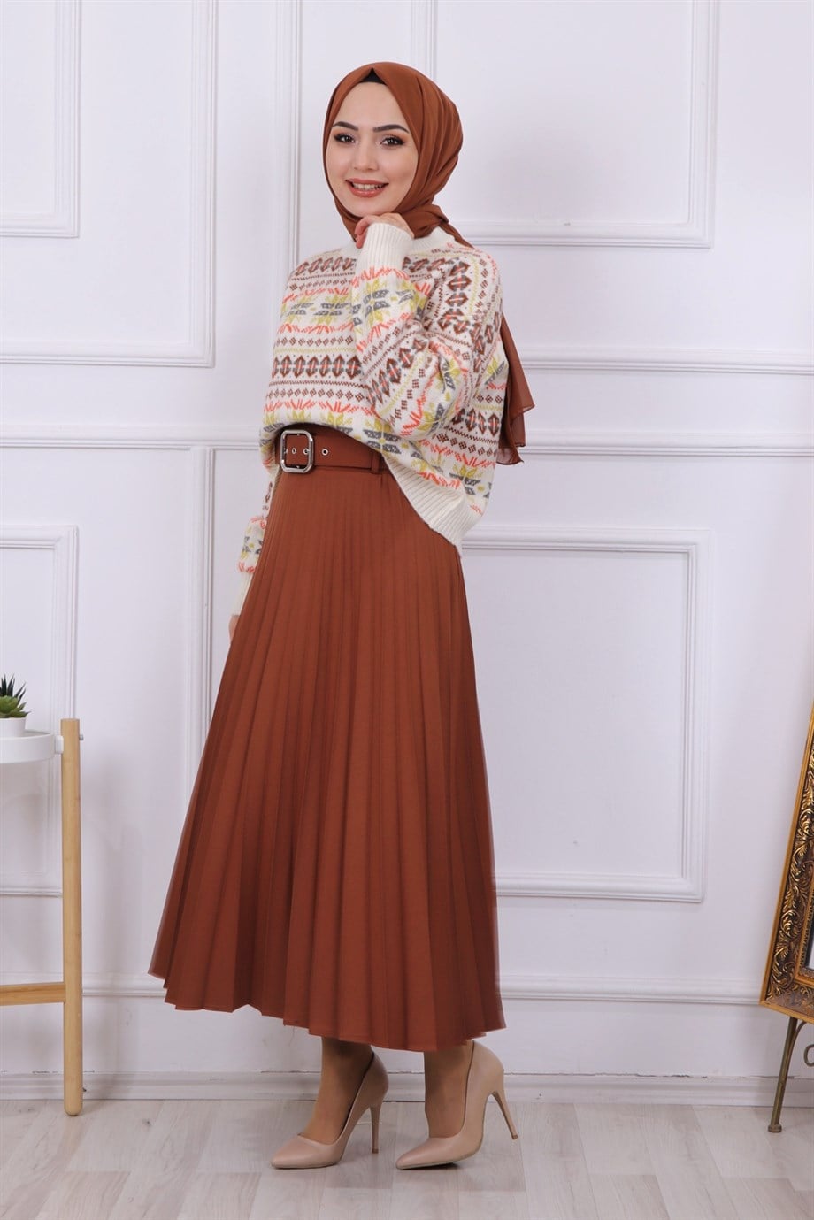 KEMERLİ PLİSELİ ETEK TABA