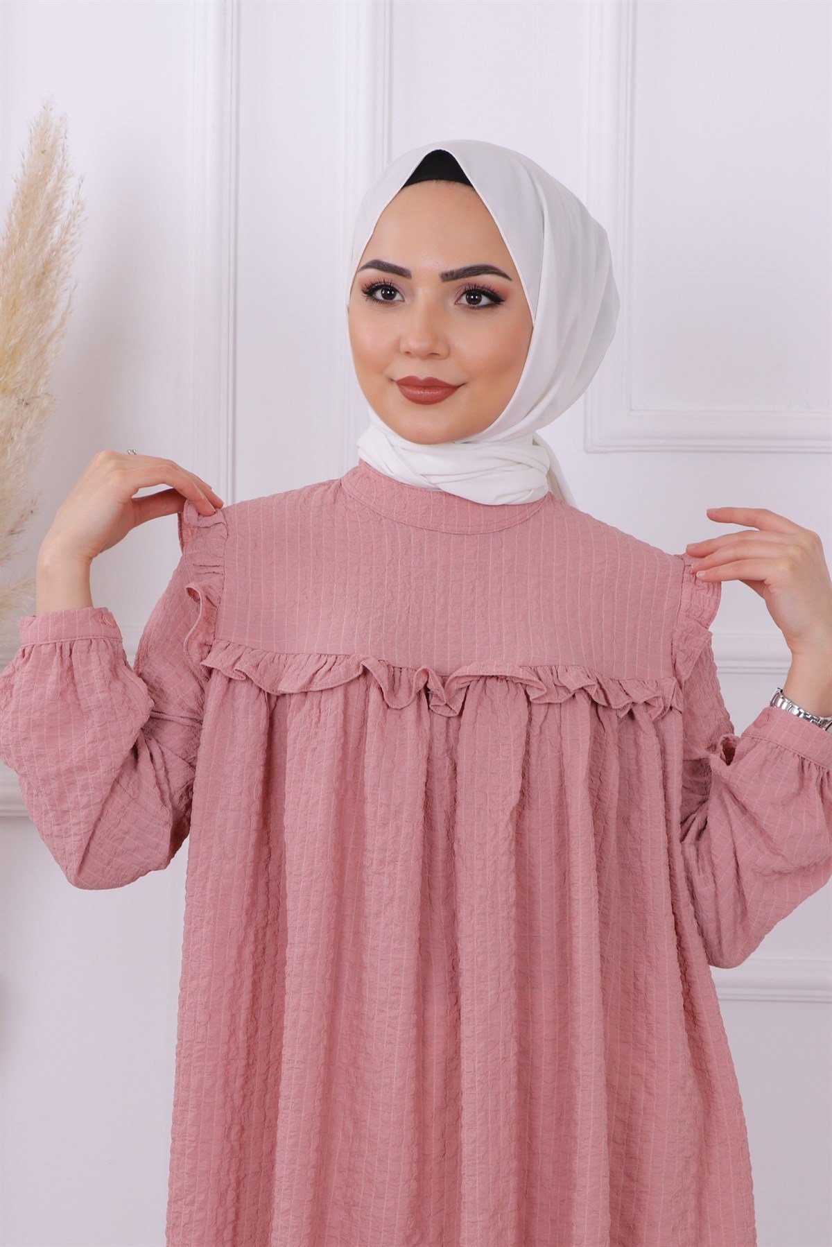 kendinden küçük kareli tunik pembe