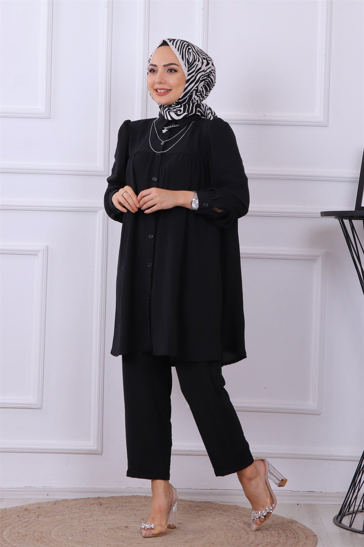 ÖNDEN DÜĞMELİ İKİLİ TAKIM SİYAH