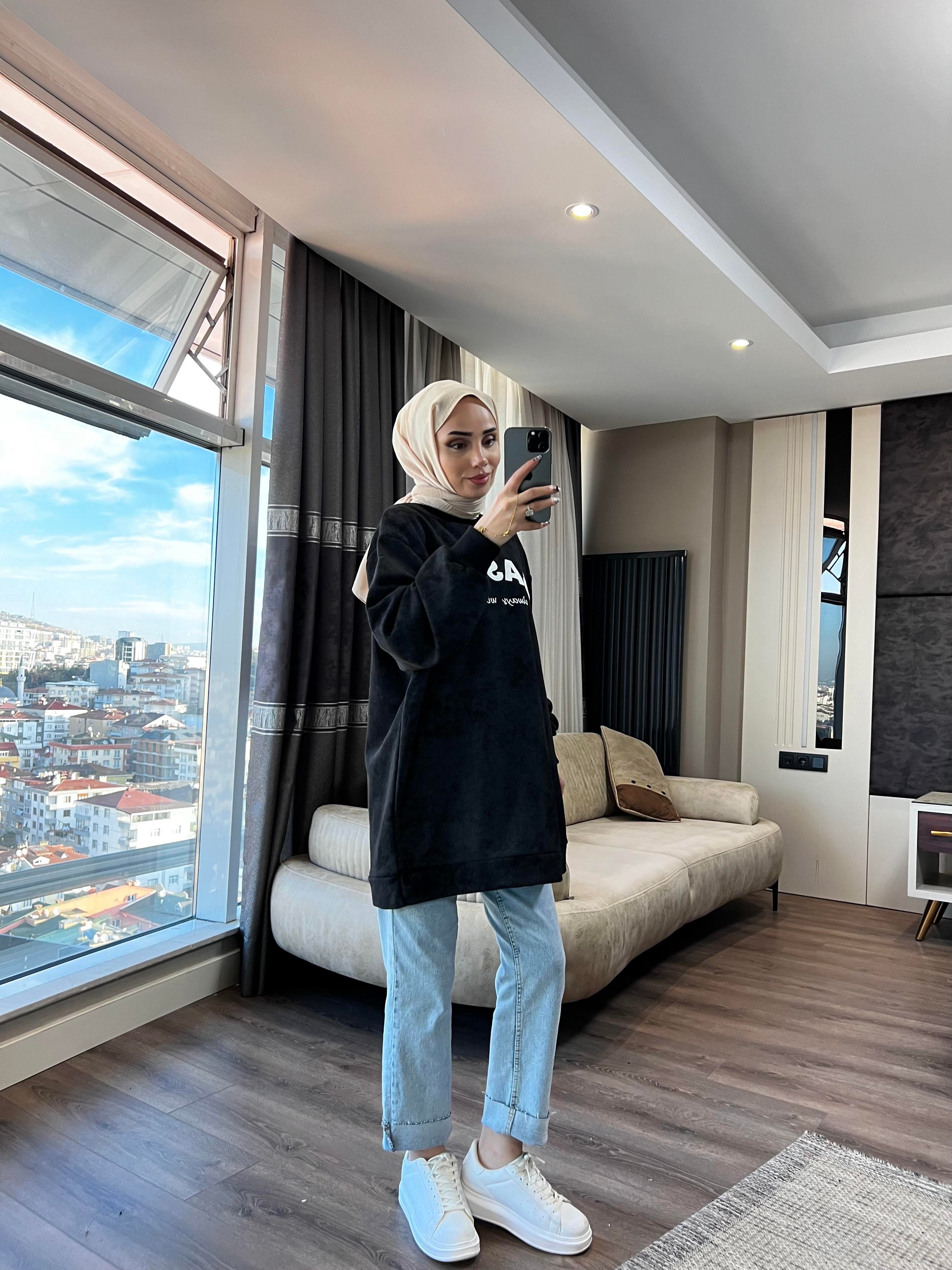 Önü Basıc Yazılı Sweat Siyah 