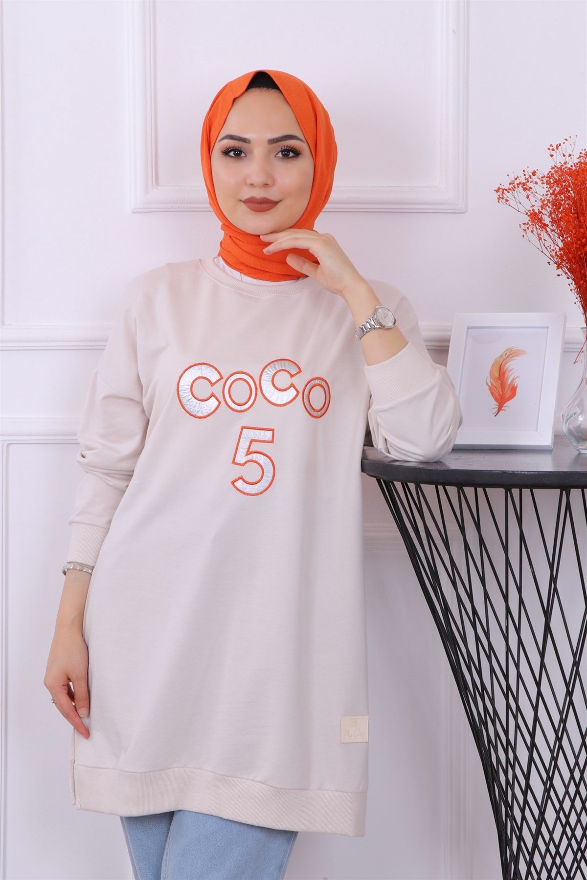 ÖNÜ COCO YAZILI SWEAT KREM