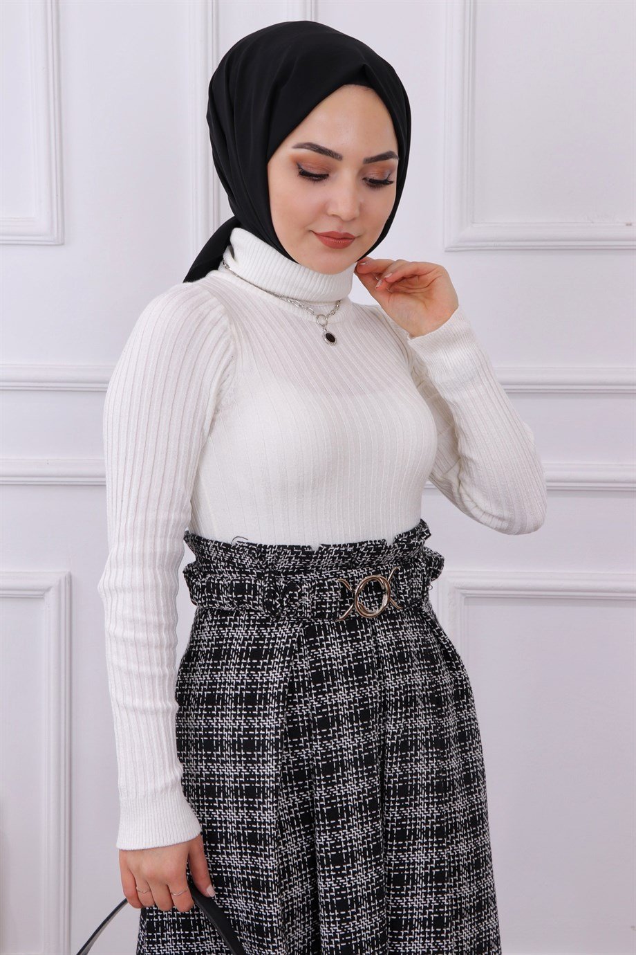 PLİSELİ KEMERLİ ETEK SİYAH