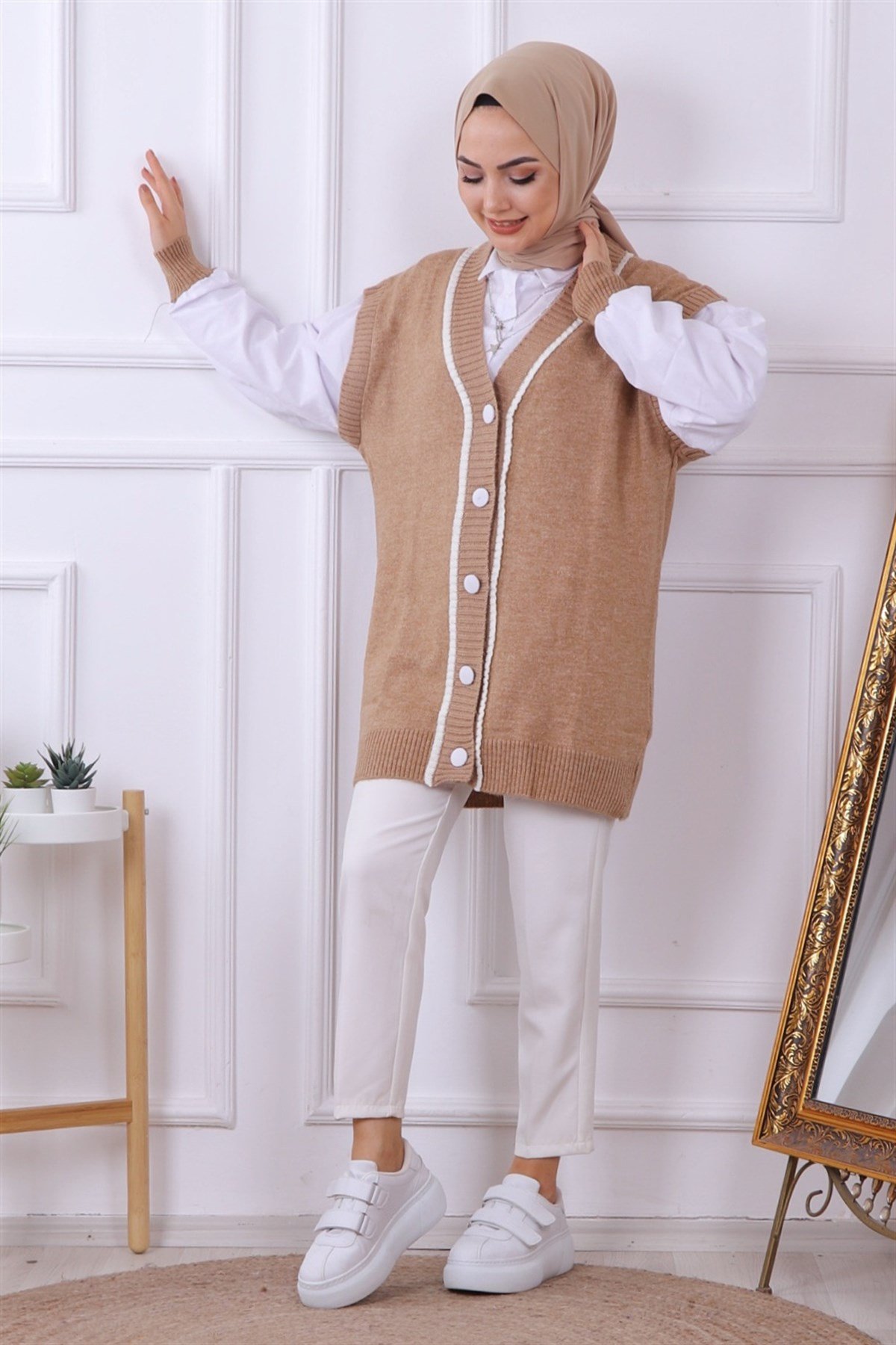 SÜVETER GÖRÜNÜMLÜ HIRKA CAMEL