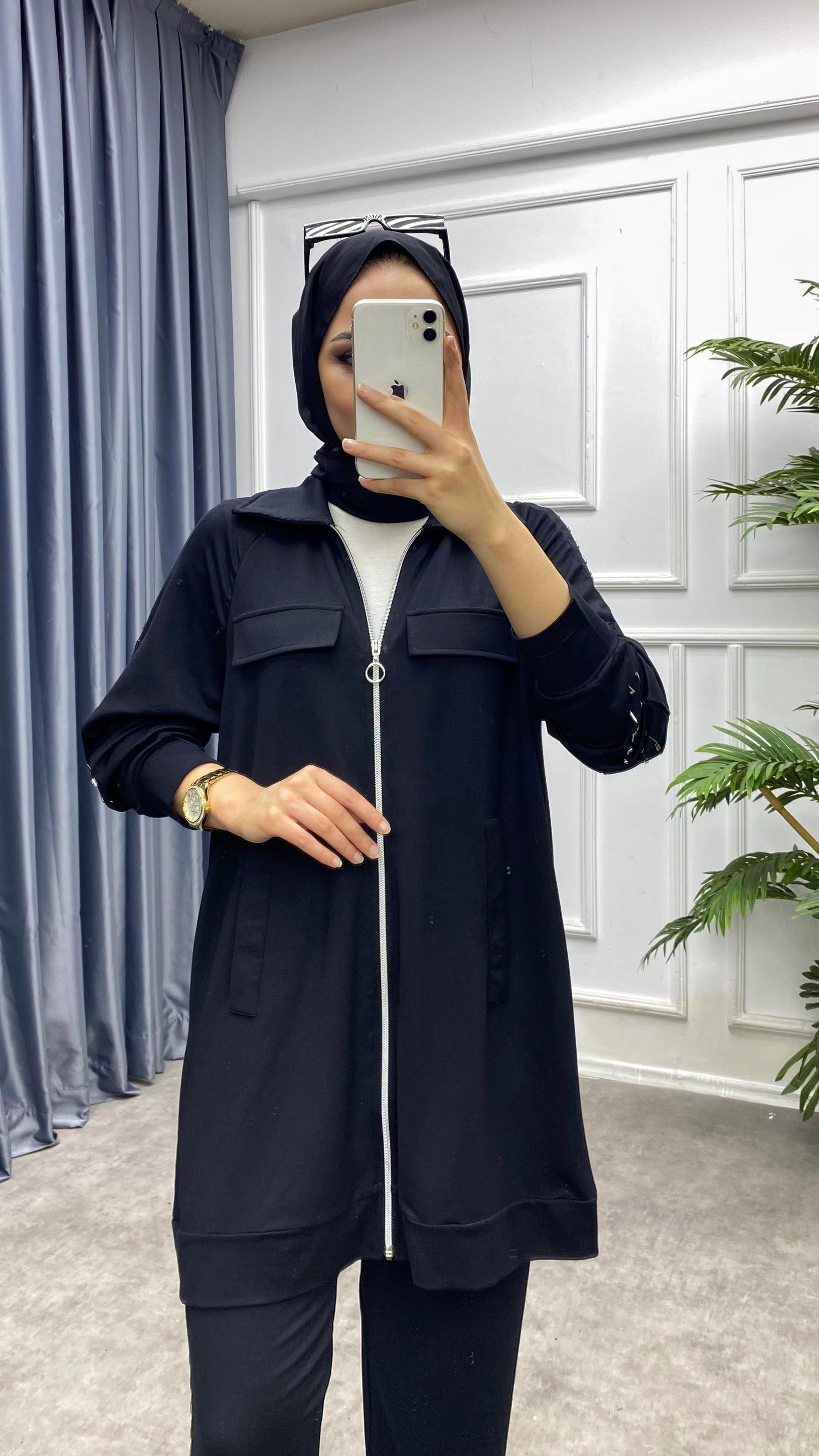 Taş detaylı ikili takım Siyah