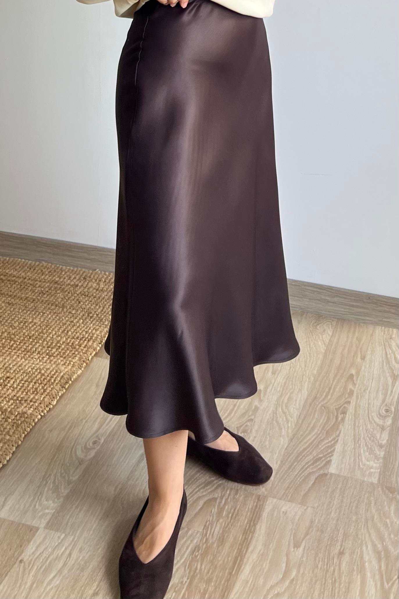 Acı Kahve Beli Lastikli Saten Etek uygun fiyatlarda www.butikhola.com adresinde