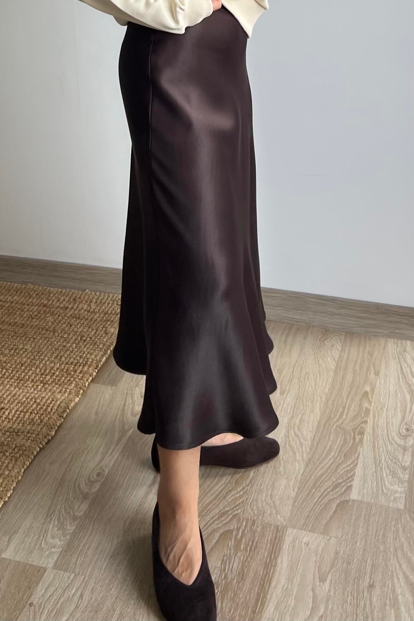 Acı Kahve Beli Lastikli Saten Etek uygun fiyatlarda www.butikhola.com adresinde