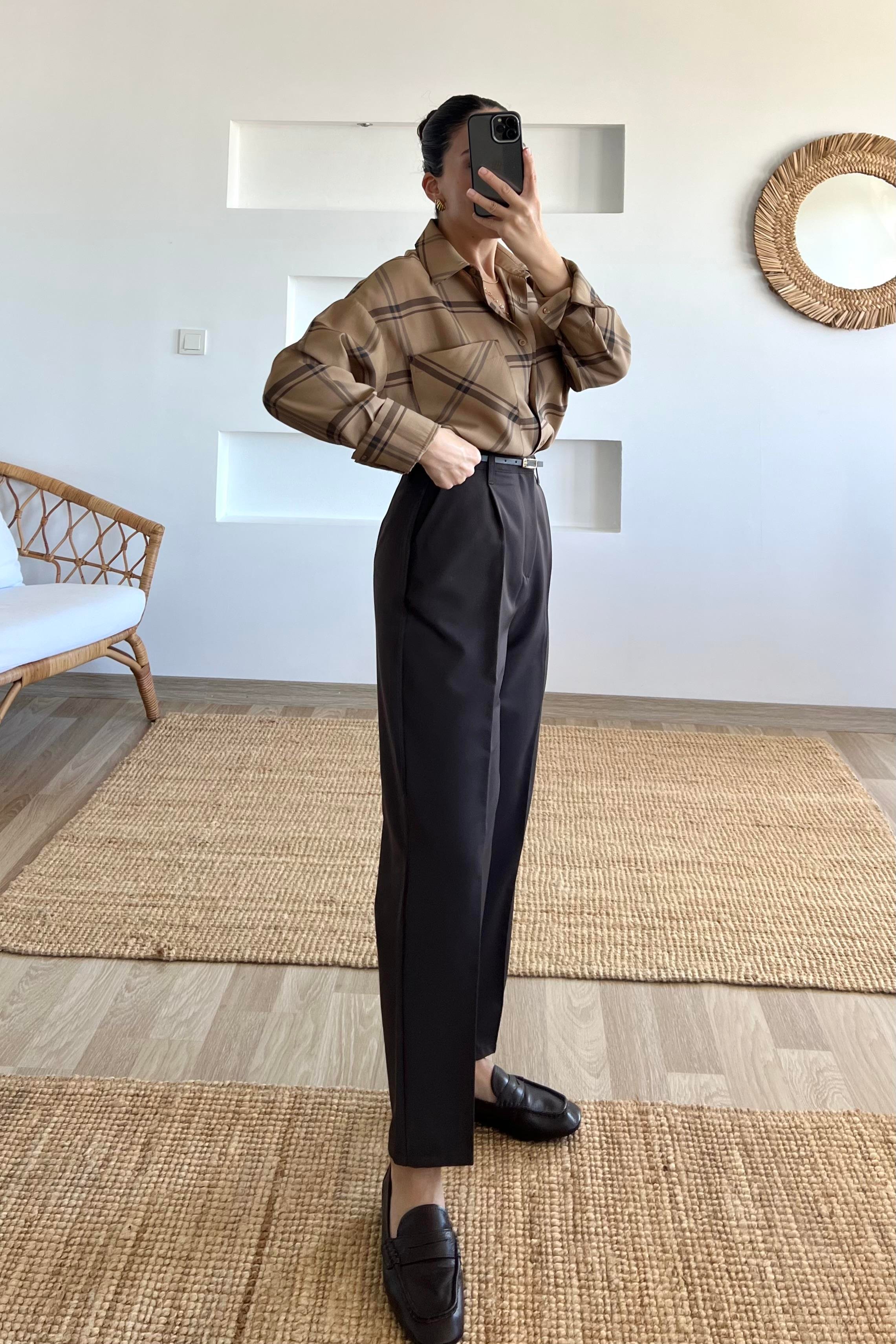 Acı Kahve Kemerli Havuç Pantolon uygun fiyatlarda www.butikhola.com adresinde