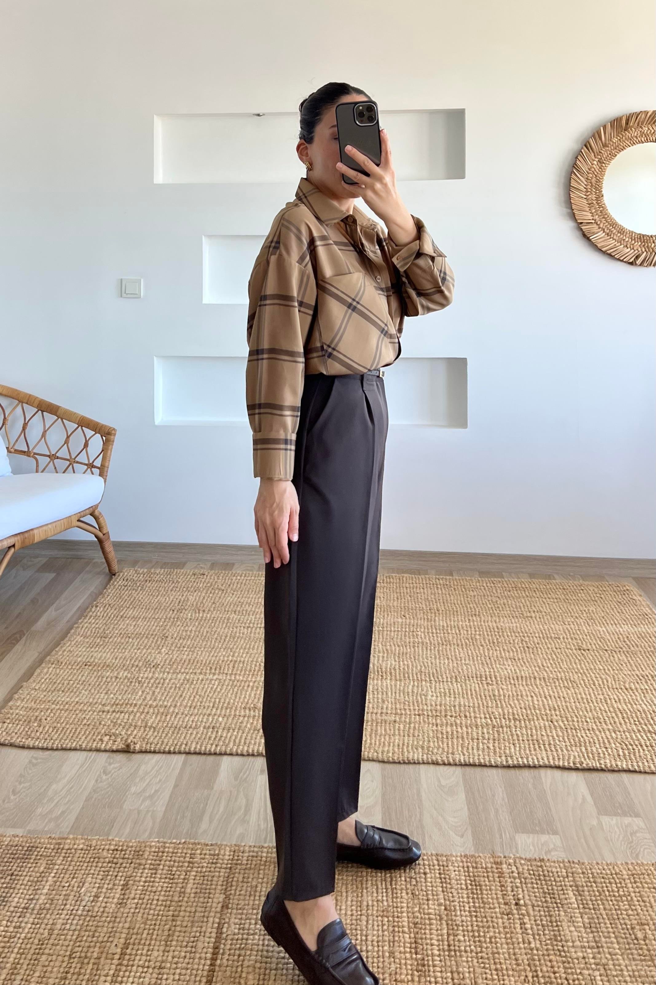 Acı Kahve Kemerli Havuç Pantolon uygun fiyatlarda www.butikhola.com adresinde