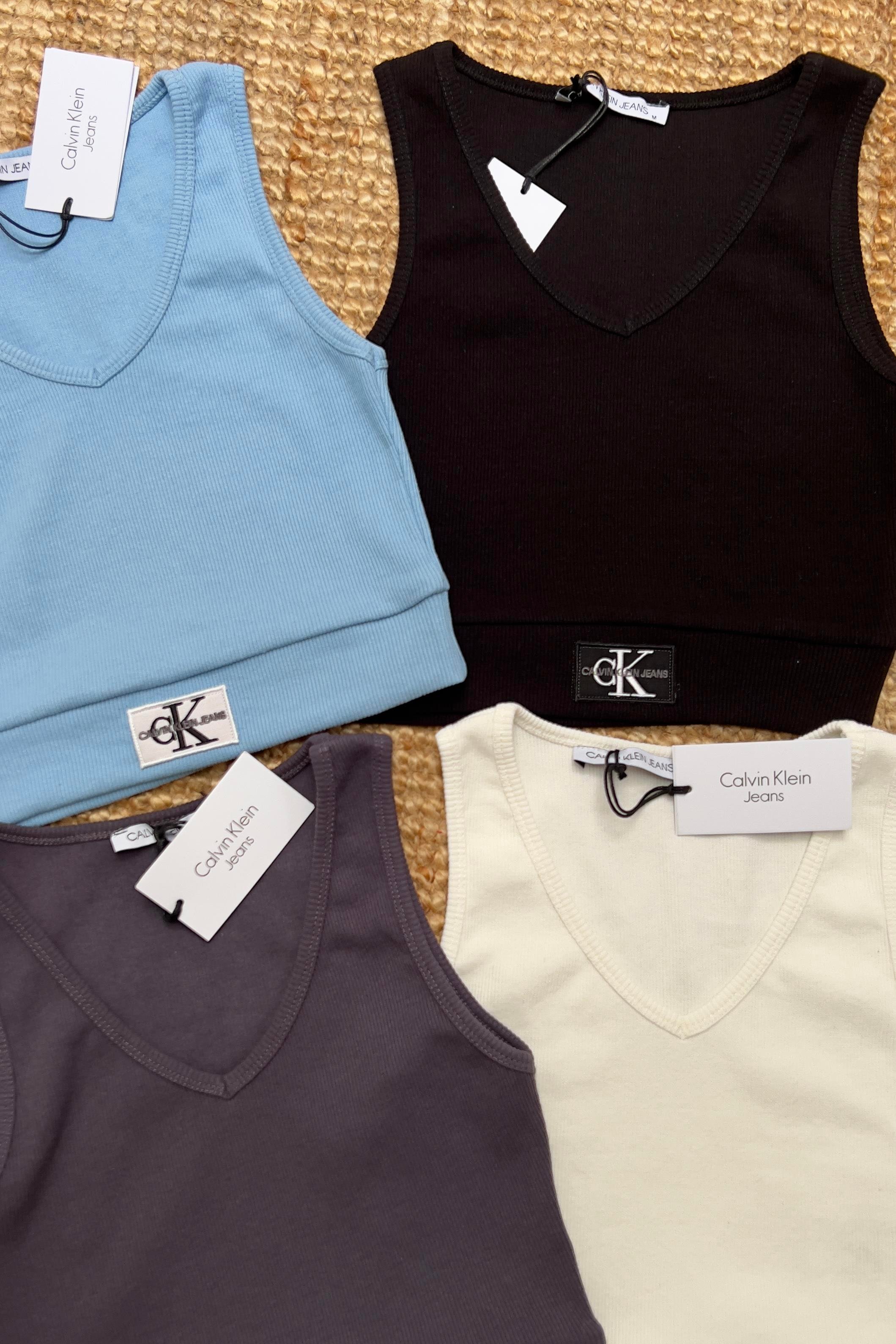 Açık Mavi Logolu V Yaka Top  uygun fiyatlarda www.butikhola.com adresinde