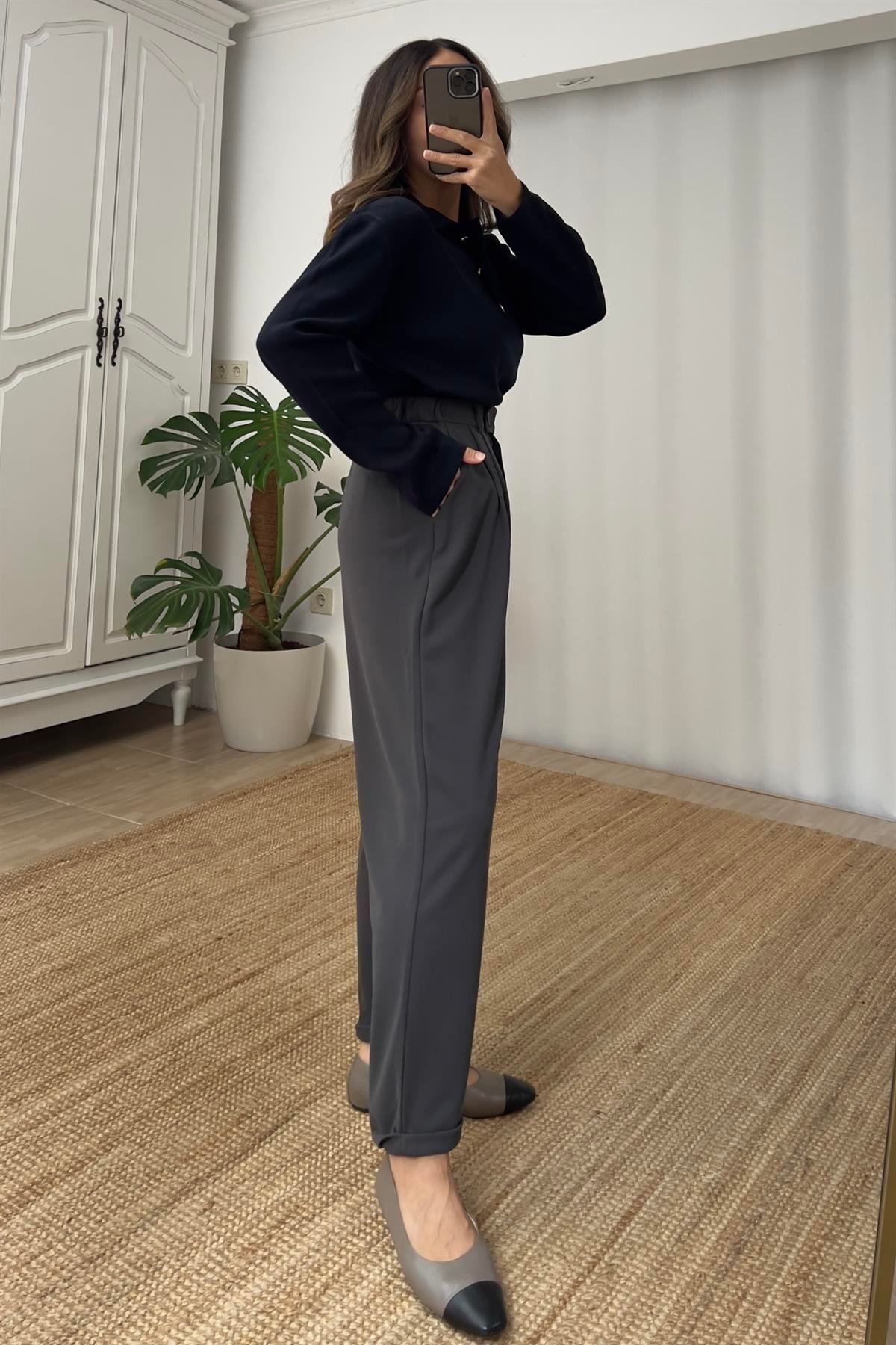 Antrasit Beli Lastikli Pileli Rahat Pantolon uygun fiyatlarda www.butikhola.com adresinde