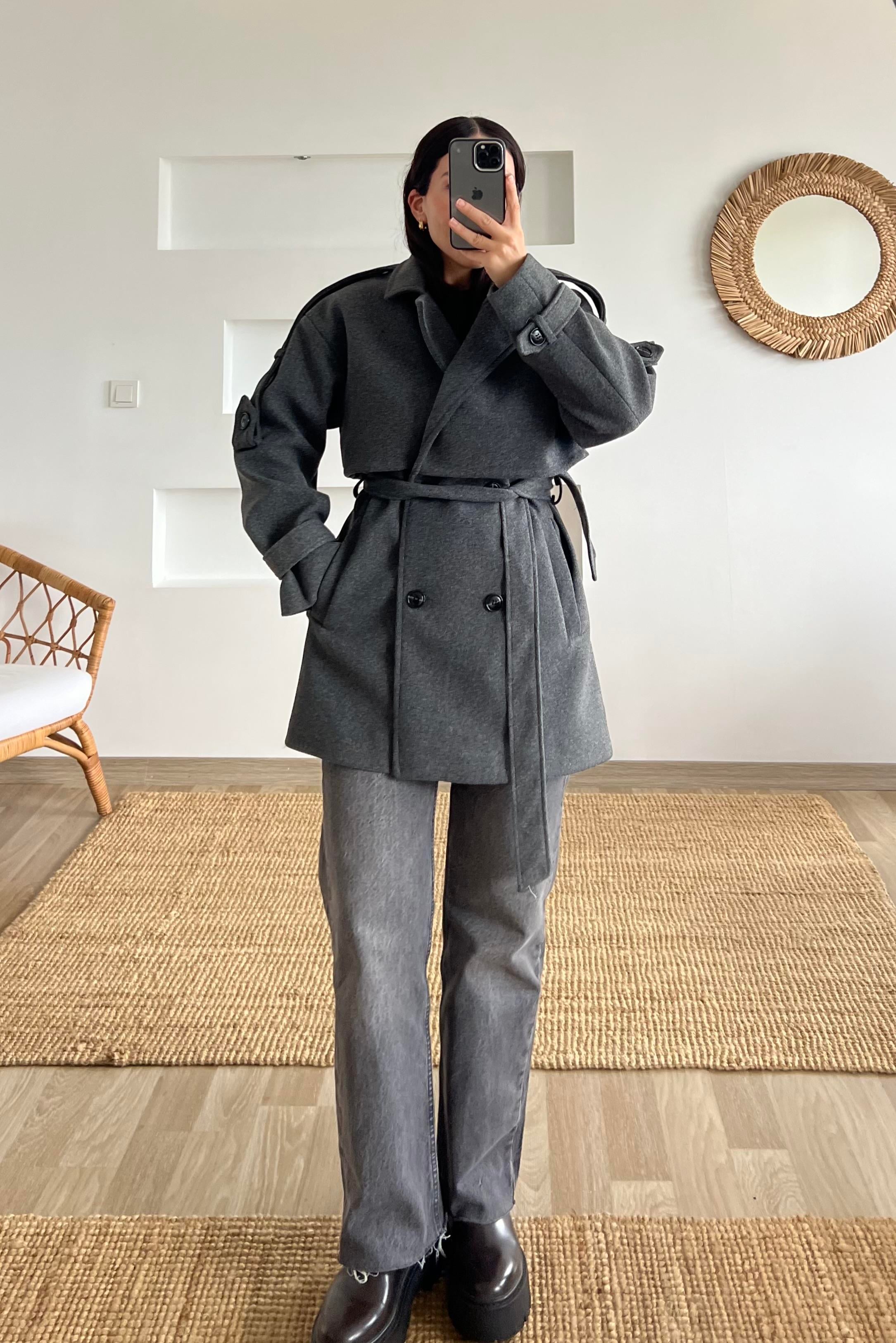 Antrasit Kuşaklı Ara Boy Kaşe Kaban uygun fiyatlarda www.butikhola.com adresinde
