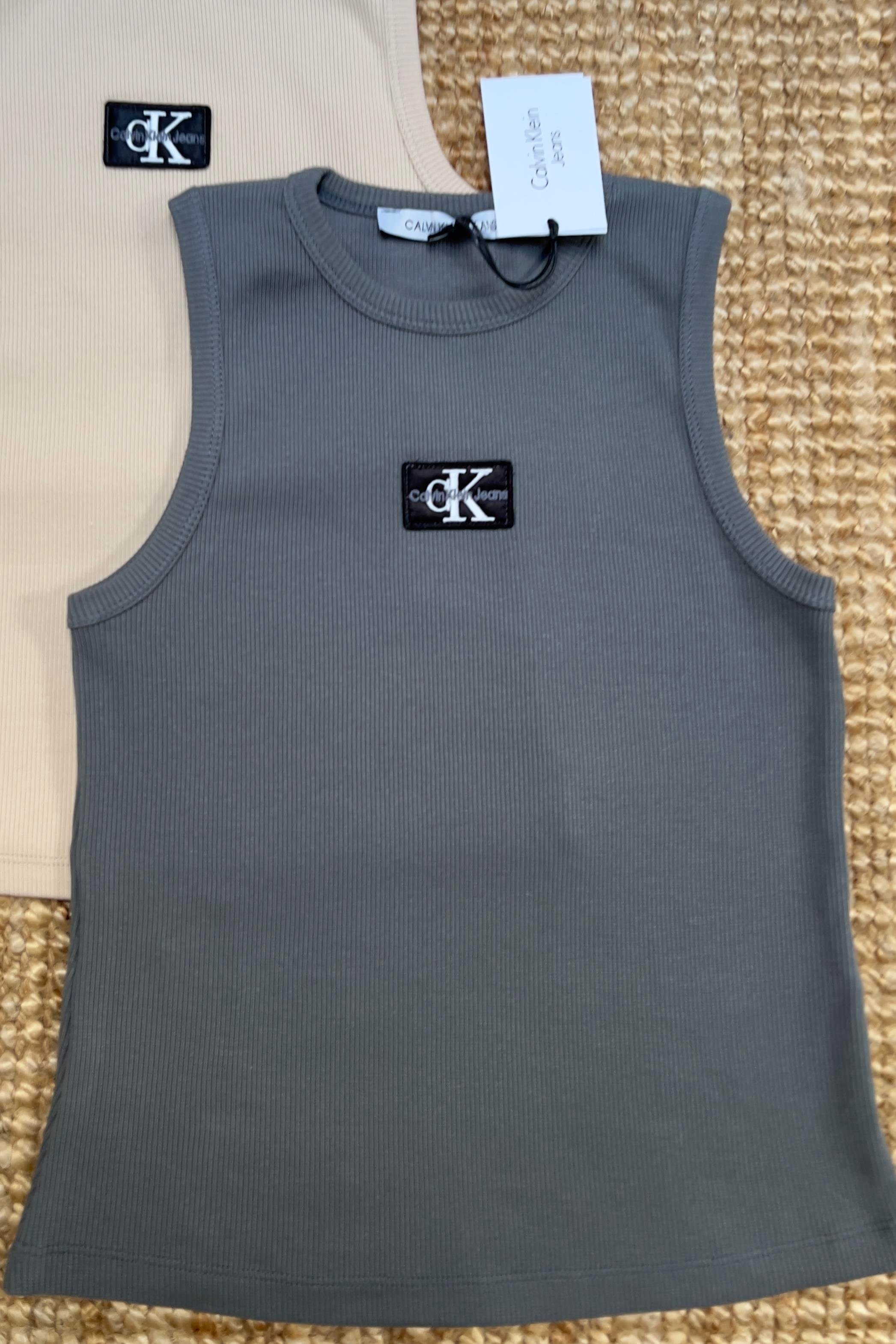Antrasit Logolu kolsuz Tshirt uygun fiyatlarda www.butikhola.com adresinde