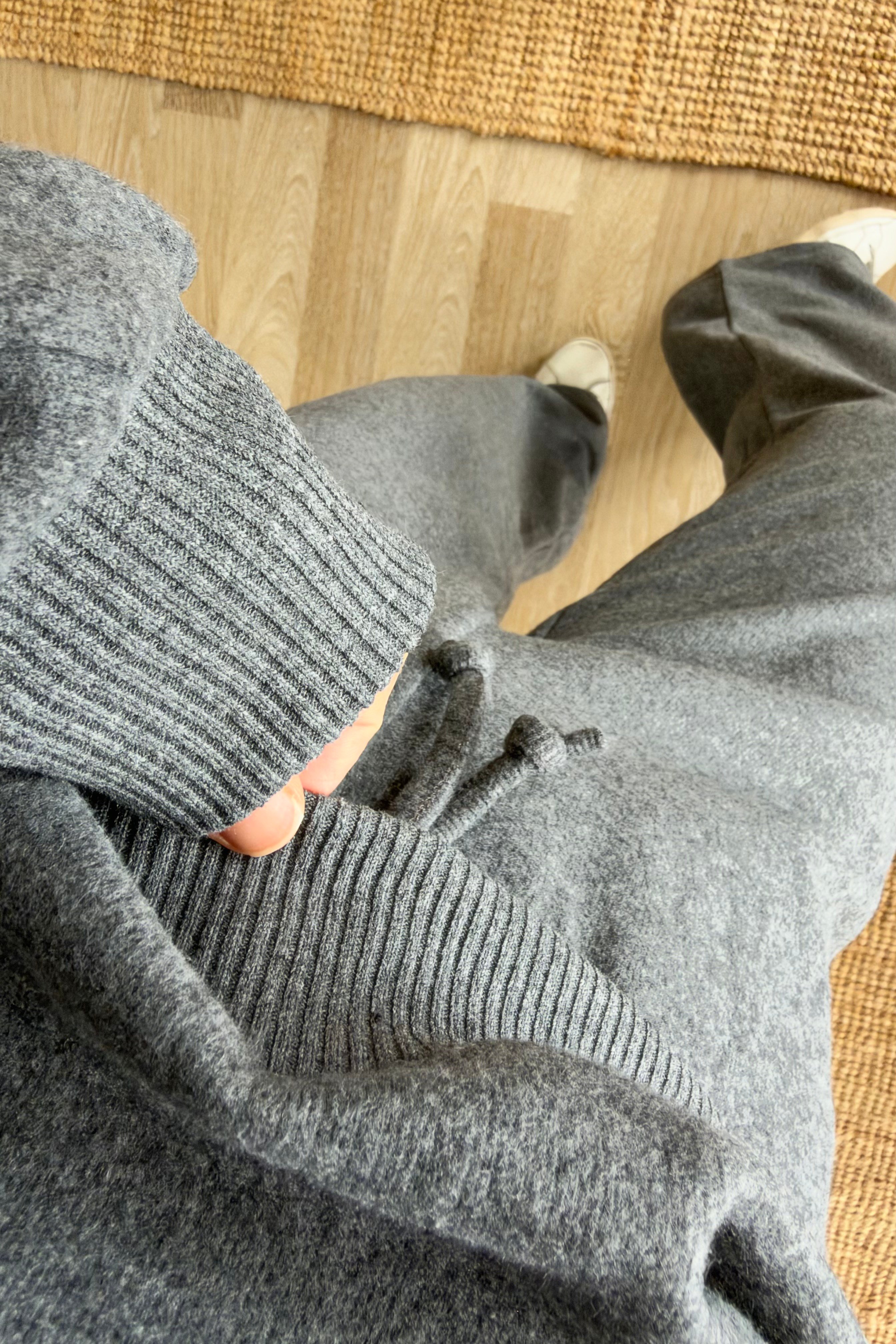 Antrasit Selanik Eşofman Takımı uygun fiyatlarda www.butikhola.com adresinde