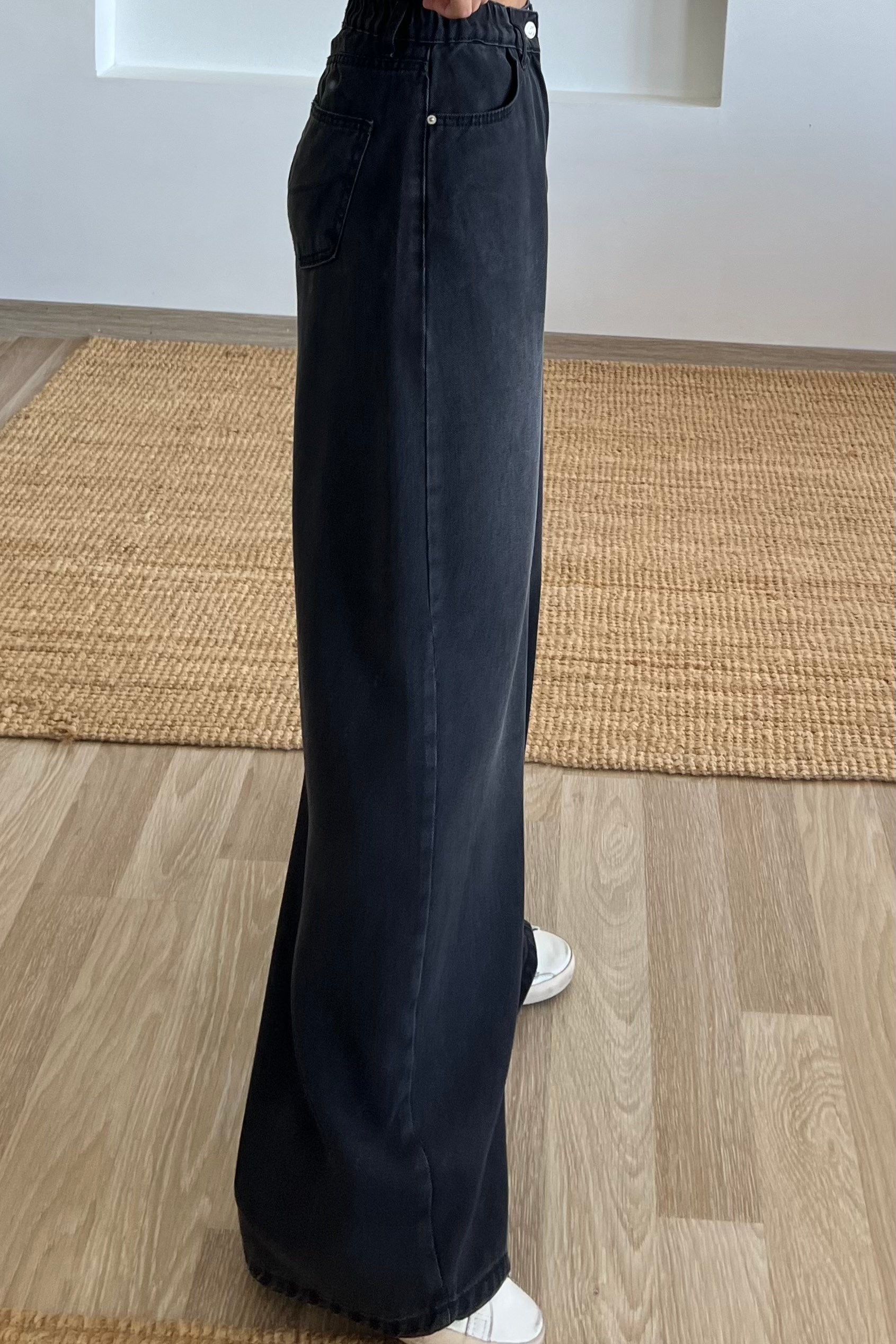 Antrasit Yumuşak Dokulu Beli Lastikli Jean uygun fiyatlarda www.butikhola.com adresinde