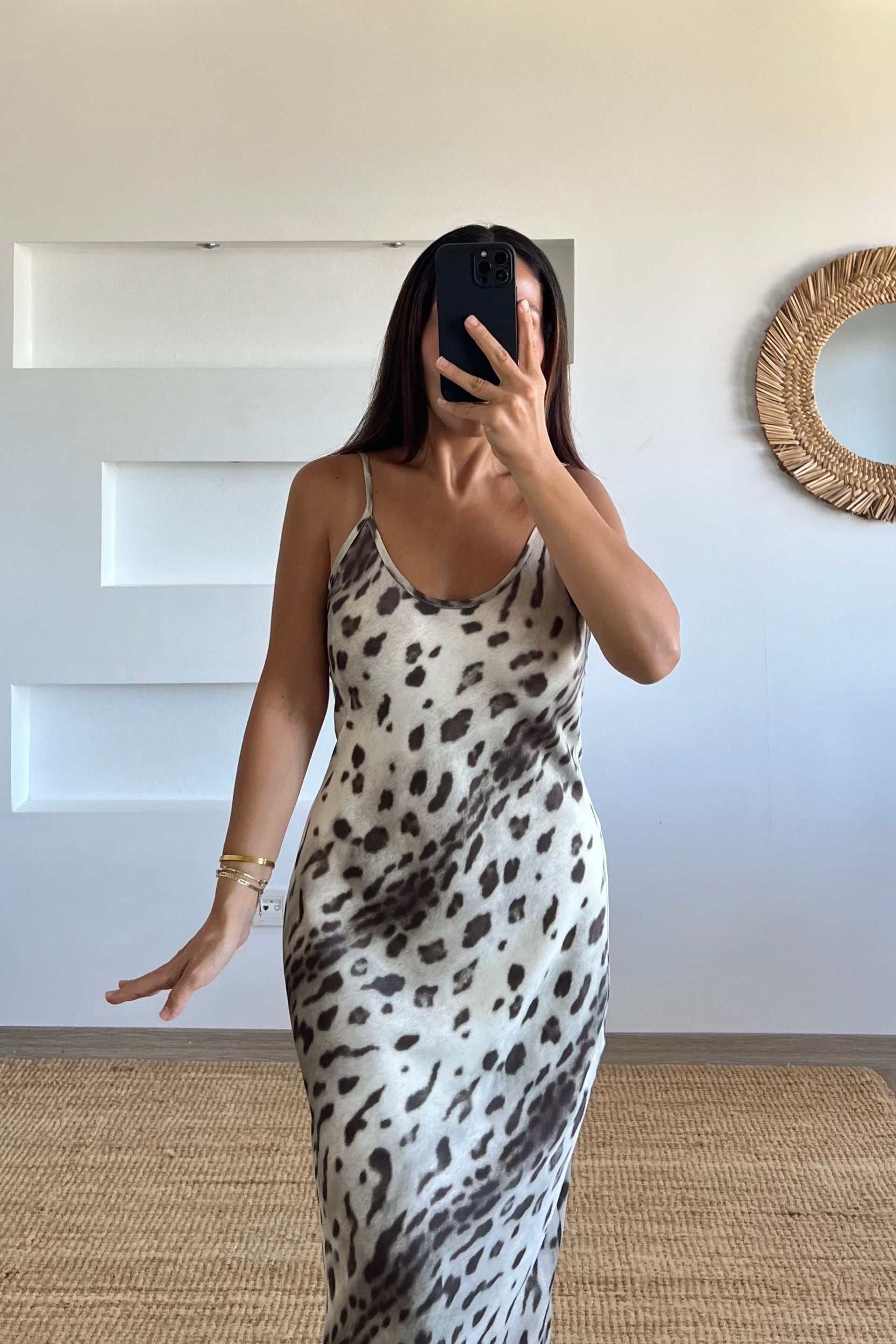Ayarlanabilir Askılı Animal Print Elbise uygun fiyatlarda www.butikhola.com adresinde