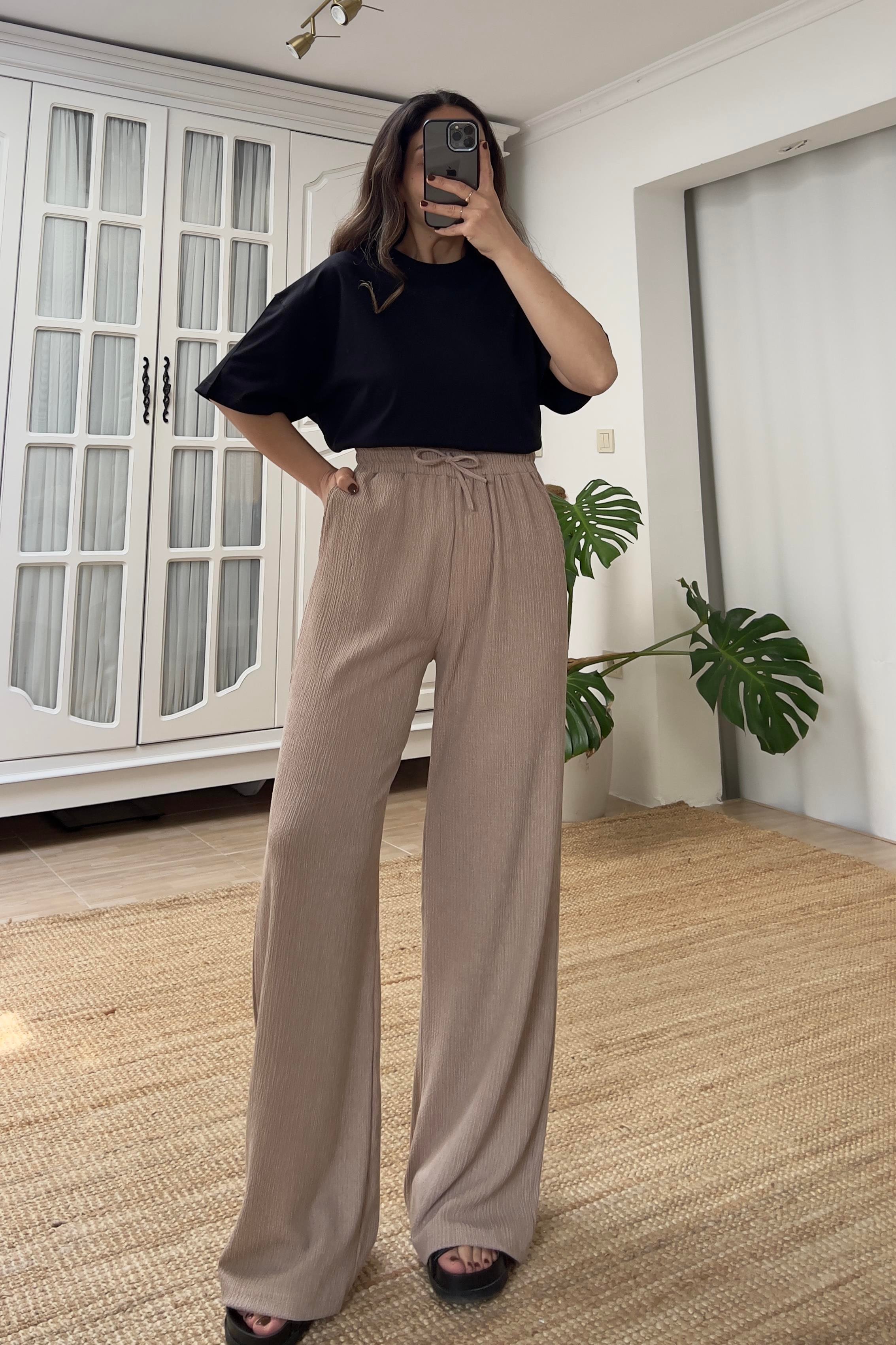 Bej Beli Lastikli Gofre Palazzo Pantolon uygun fiyatlarda www.butikhola.com adresinde