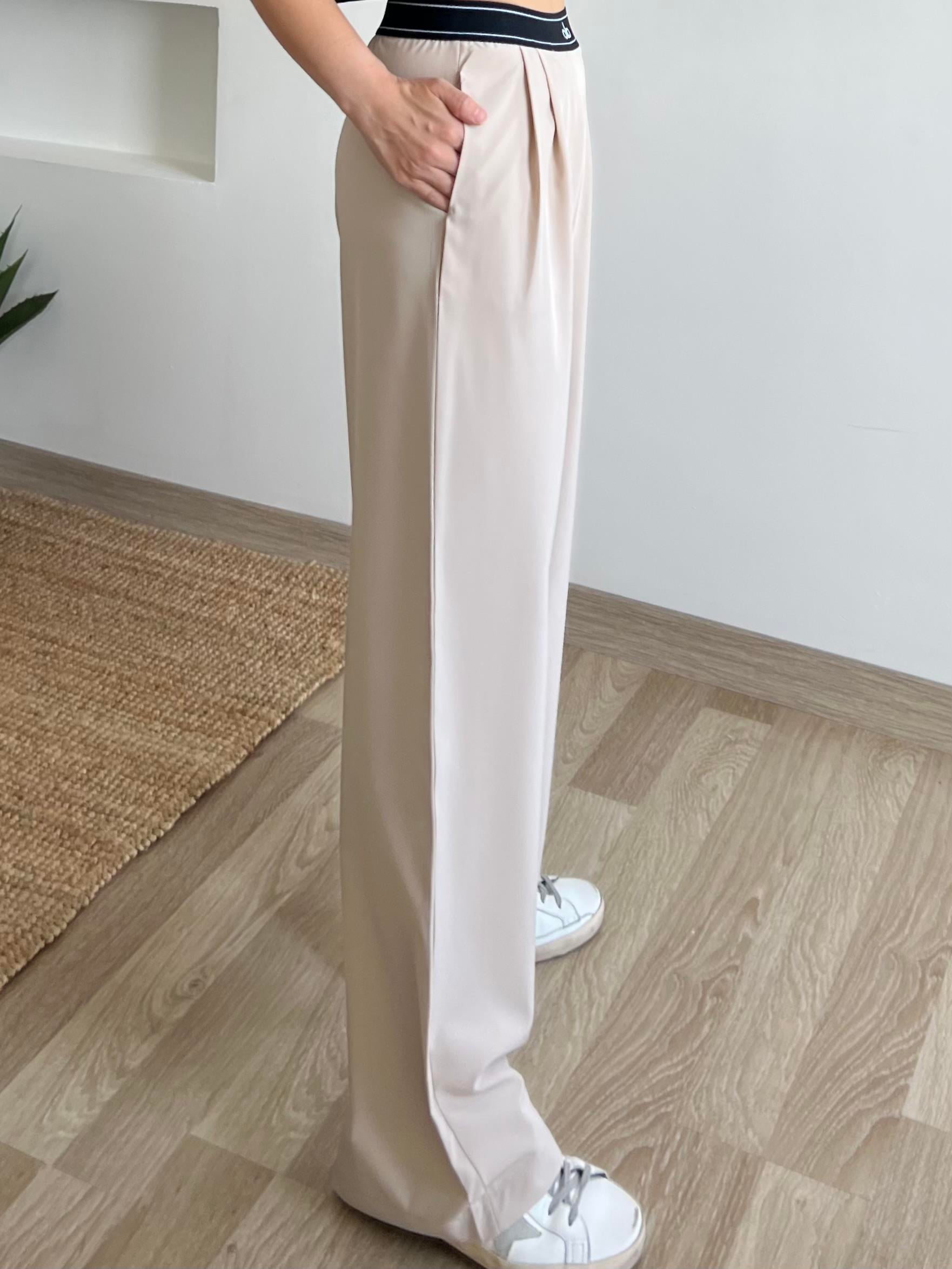 Bej Beli Logo Şeritli Trn Pantolon uygun fiyatlarda www.butikhola.com adresinde
