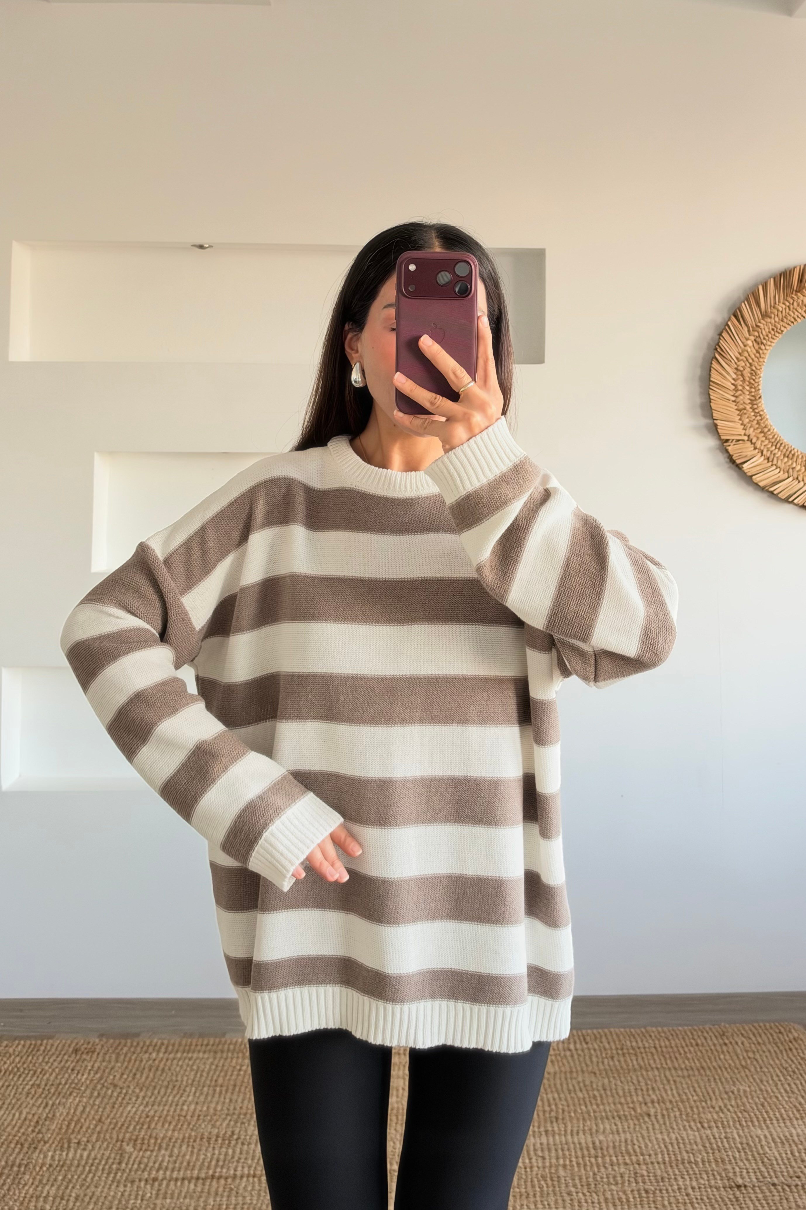 Bej Çizgili Oversize Kazak uygun fiyatlarda www.butikhola.com adresinde