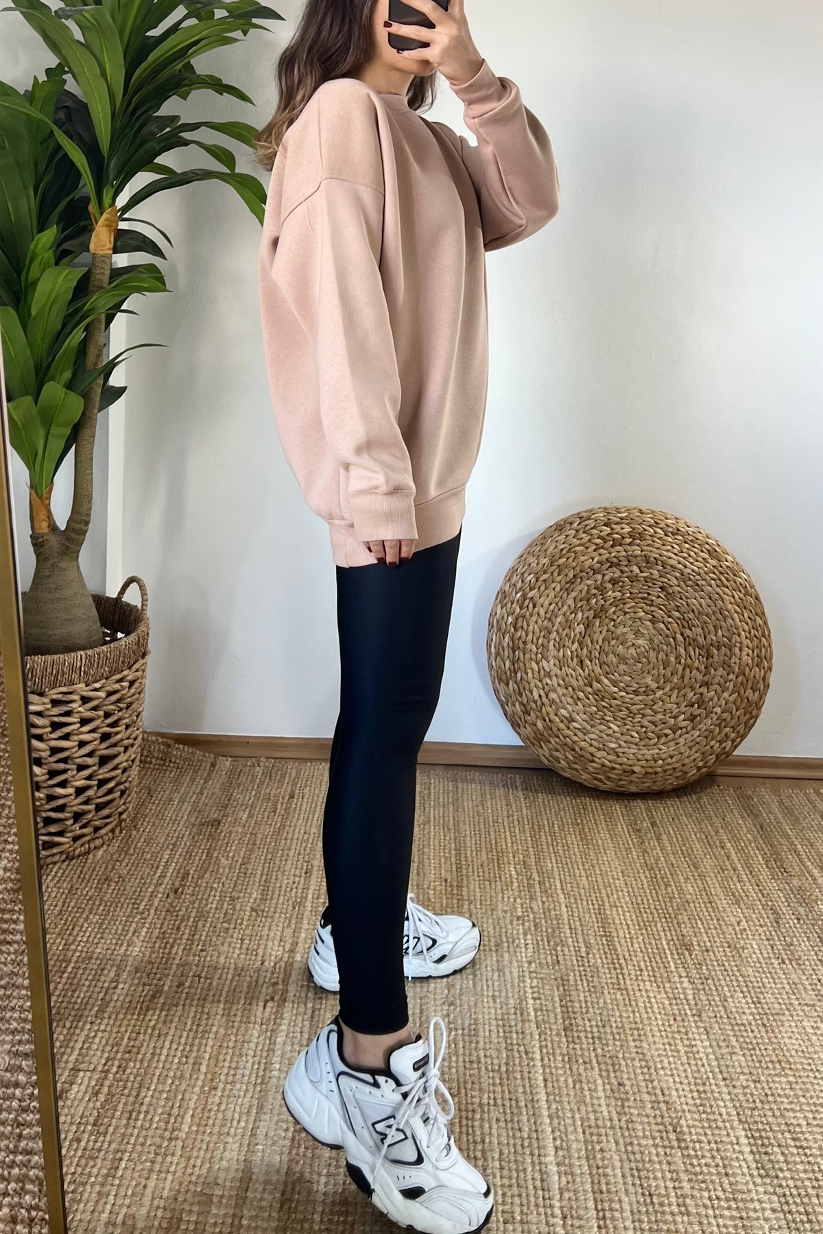 Bej İçi Polarlı Basic Sweatshirt uygun fiyatlarda www.butikhola.com adresinde