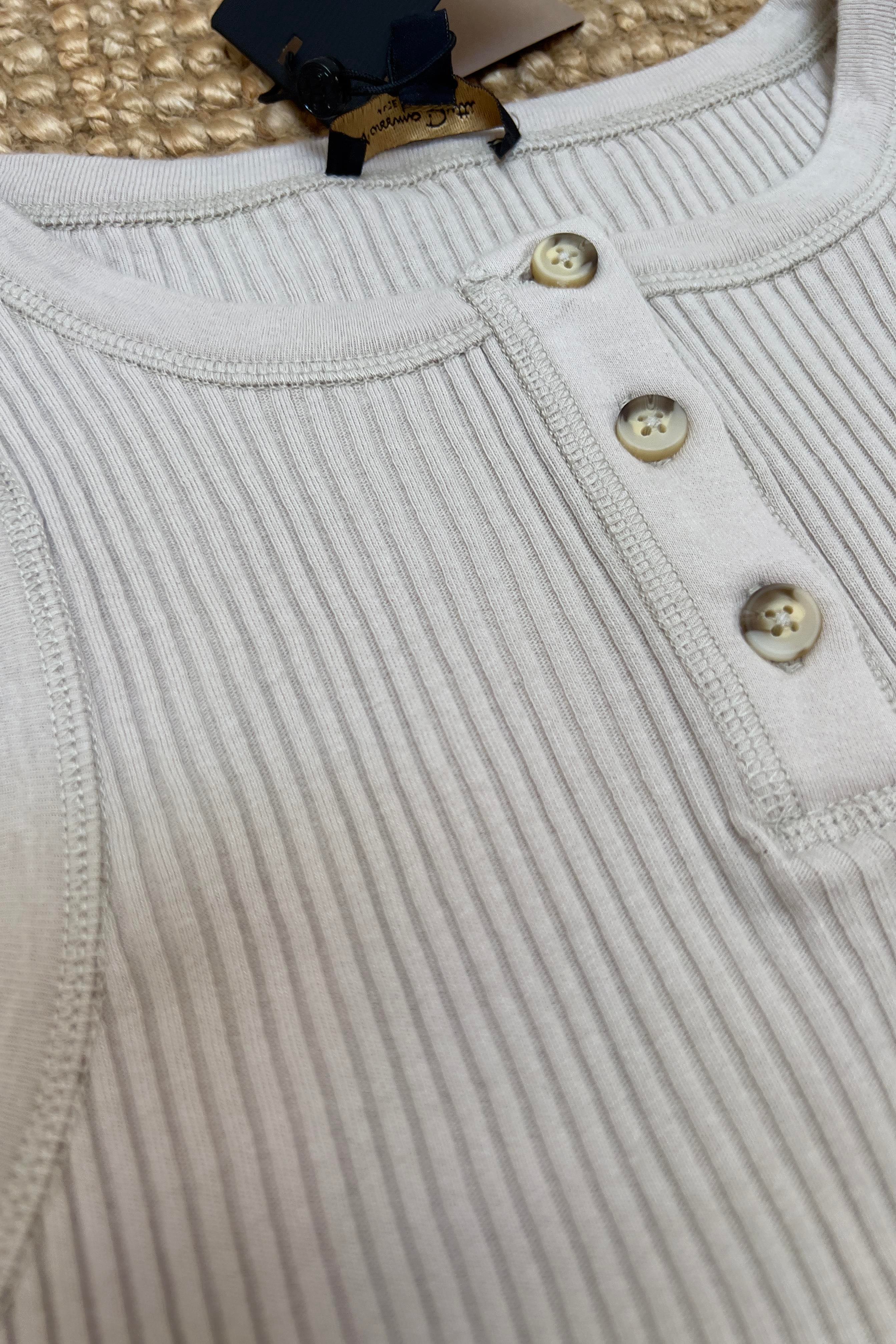 Bej Kendinden Fitilli Kolsuz Bluz uygun fiyatlarda www.butikhola.com adresinde