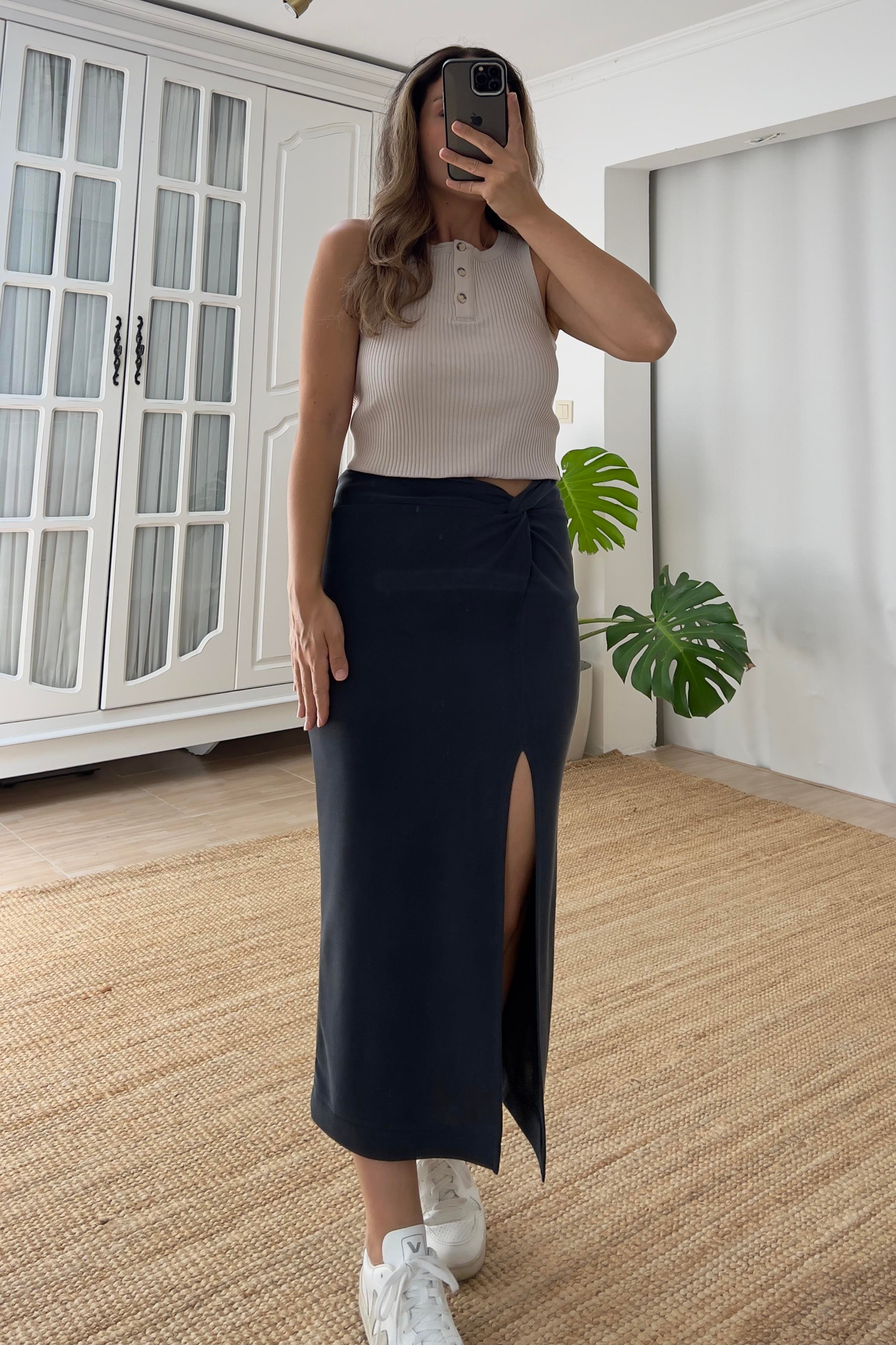 Bej Kendinden Fitilli Kolsuz Bluz uygun fiyatlarda www.butikhola.com adresinde
