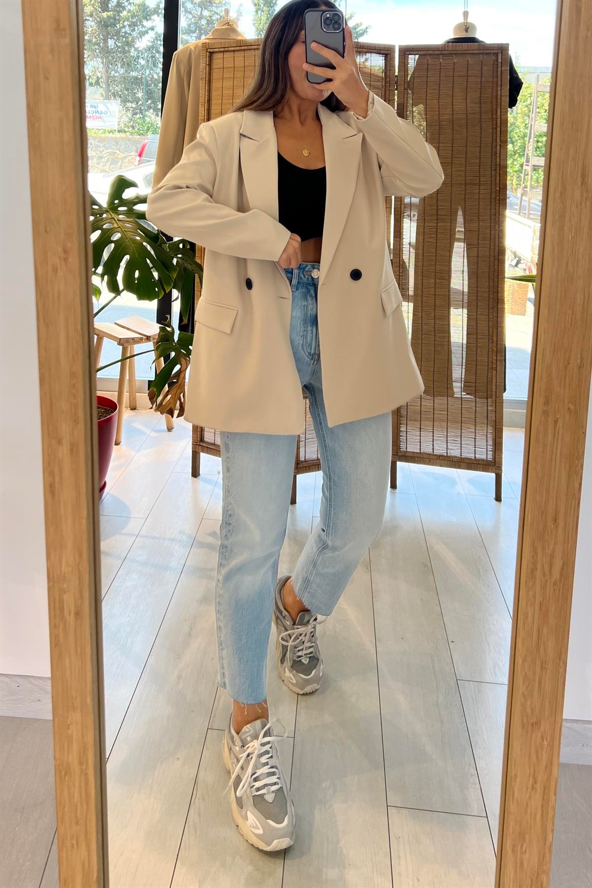Bej Kruvaze Oversize Blazer uygun fiyatlarda www.butikhola.com adresinde