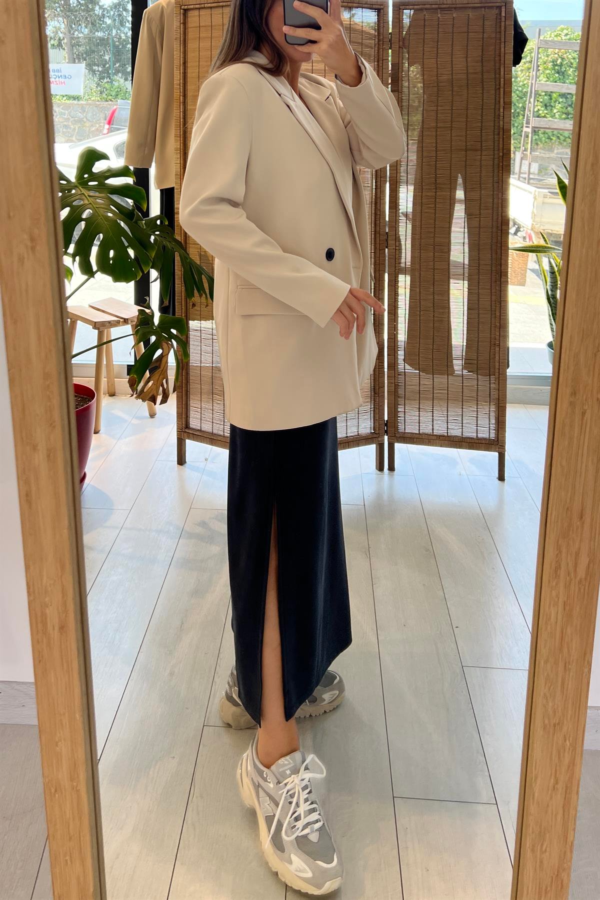 Bej Kruvaze Oversize Blazer uygun fiyatlarda www.butikhola.com adresinde