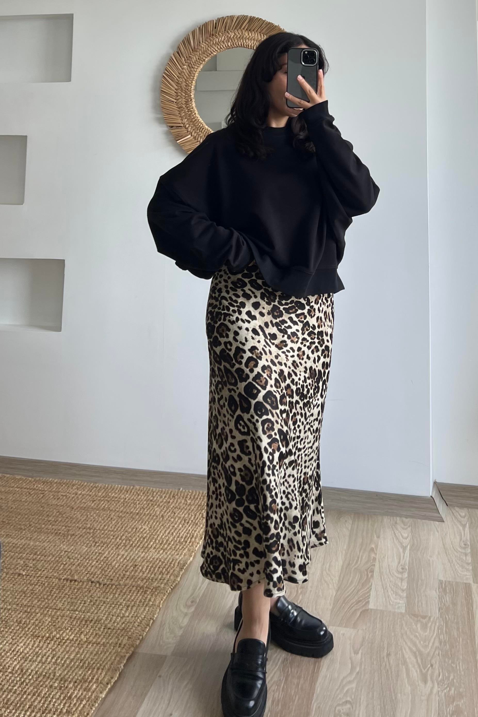 Bej Leopar Desenli Beli Lastikli Saten Etek uygun fiyatlarda www.butikhola.com adresinde