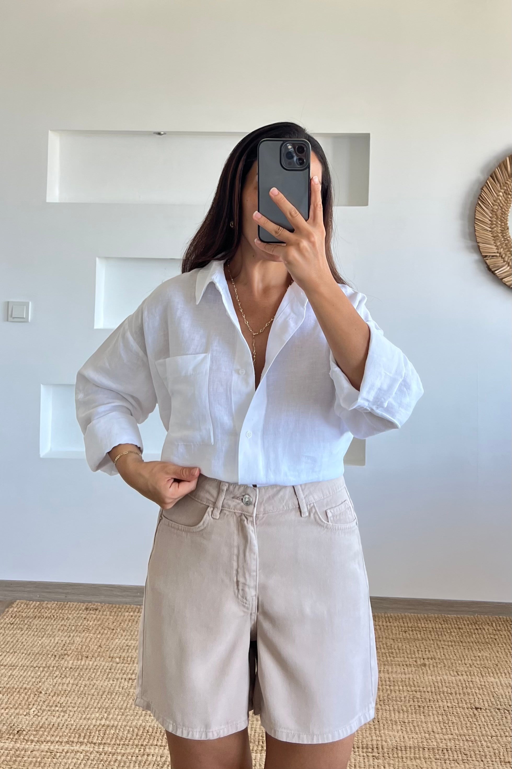 Bej Yumuşak Dokulu Şehir Boy Şort uygun fiyatlarda www.butikhola.com adresinde