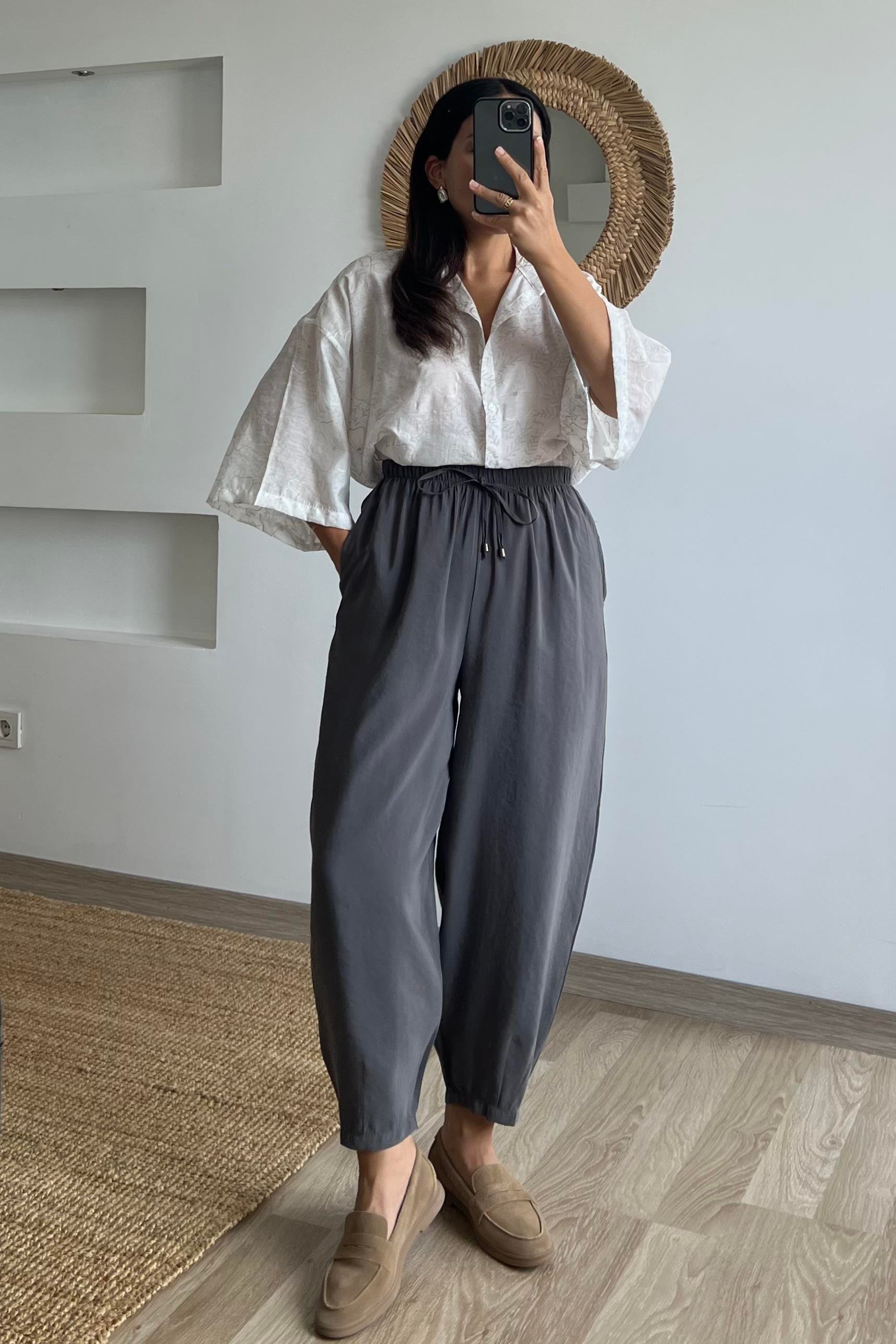 Beyaz Çiçek Desenli Oversize Gömlek uygun fiyatlarda www.butikhola.com adresinde