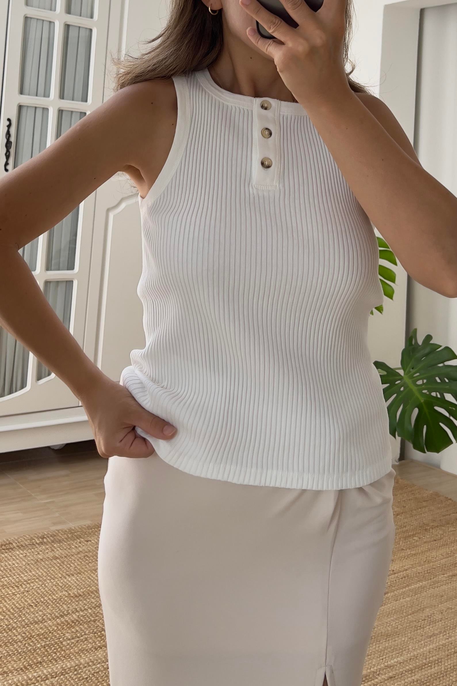 Beyaz Kendinden Fitilli Kolsuz Bluz uygun fiyatlarda www.butikhola.com adresinde