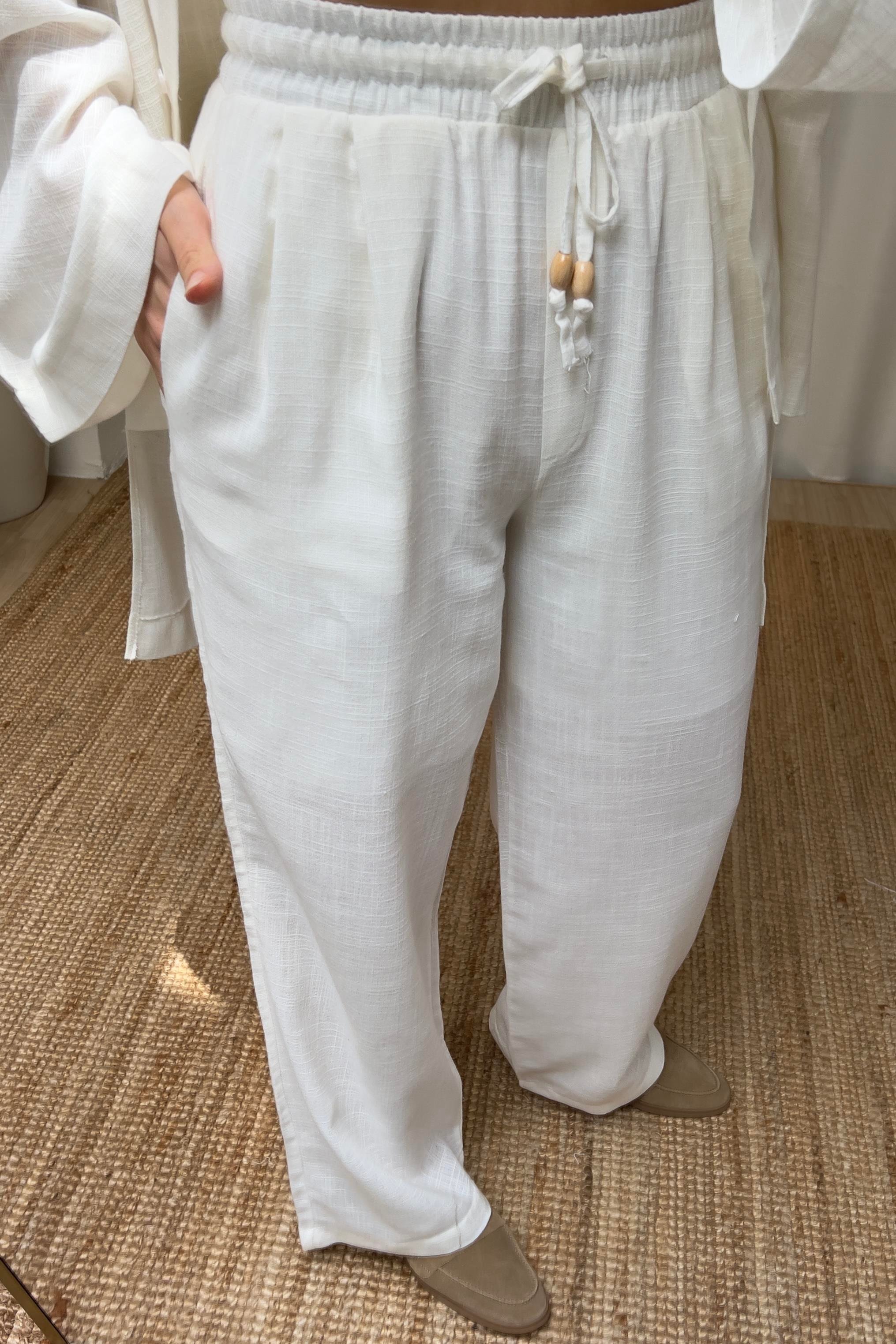 Beyaz Keten Dokulu Gömlek Pantolon Takım uygun fiyatlarda www.butikhola.com adresinde
