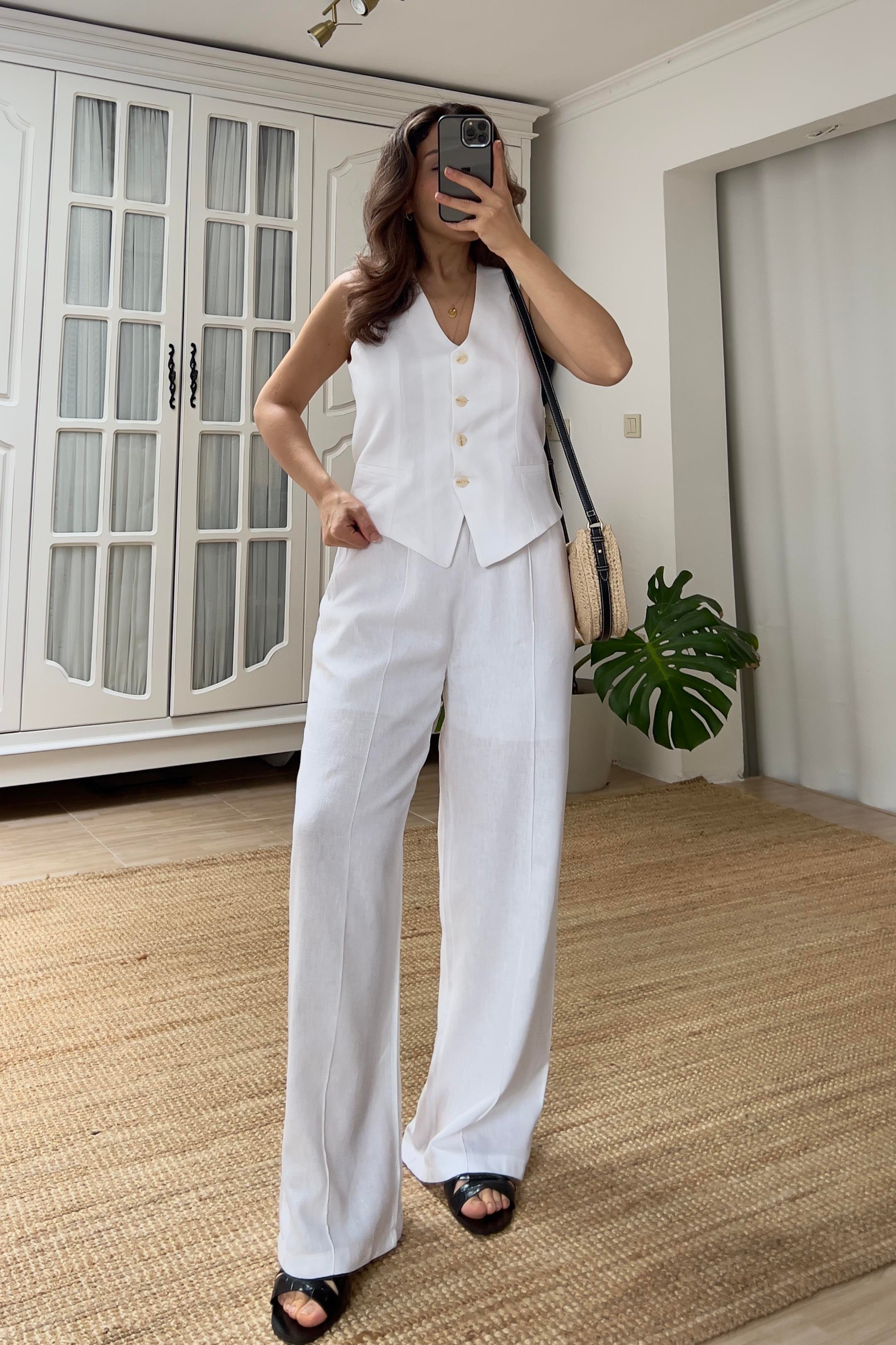 Beyaz Keten Yelek Pantolon Takım uygun fiyatlarda www.butikhola.com adresinde