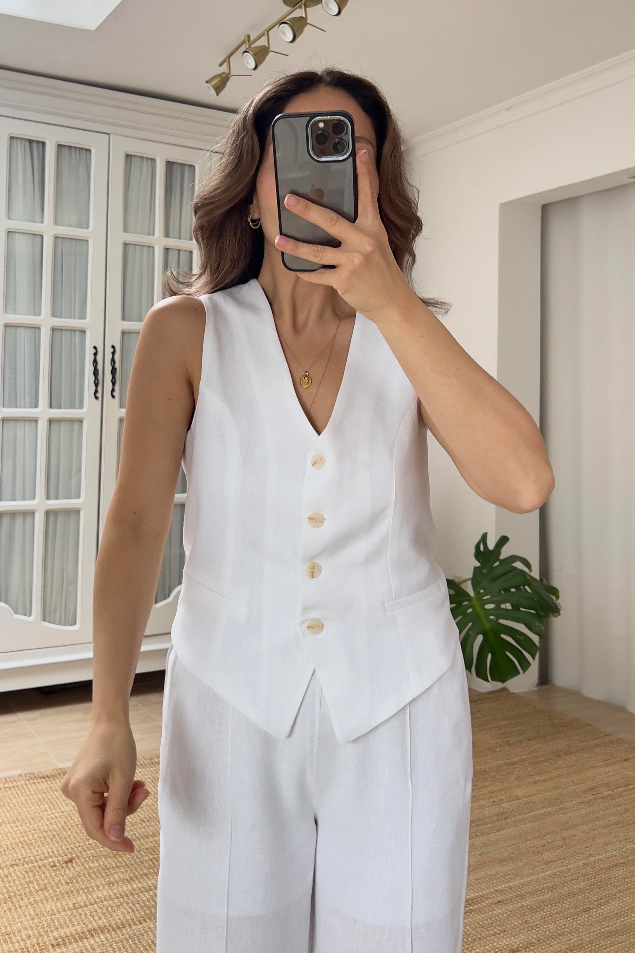 Beyaz Keten Yelek Pantolon Takım uygun fiyatlarda www.butikhola.com adresinde