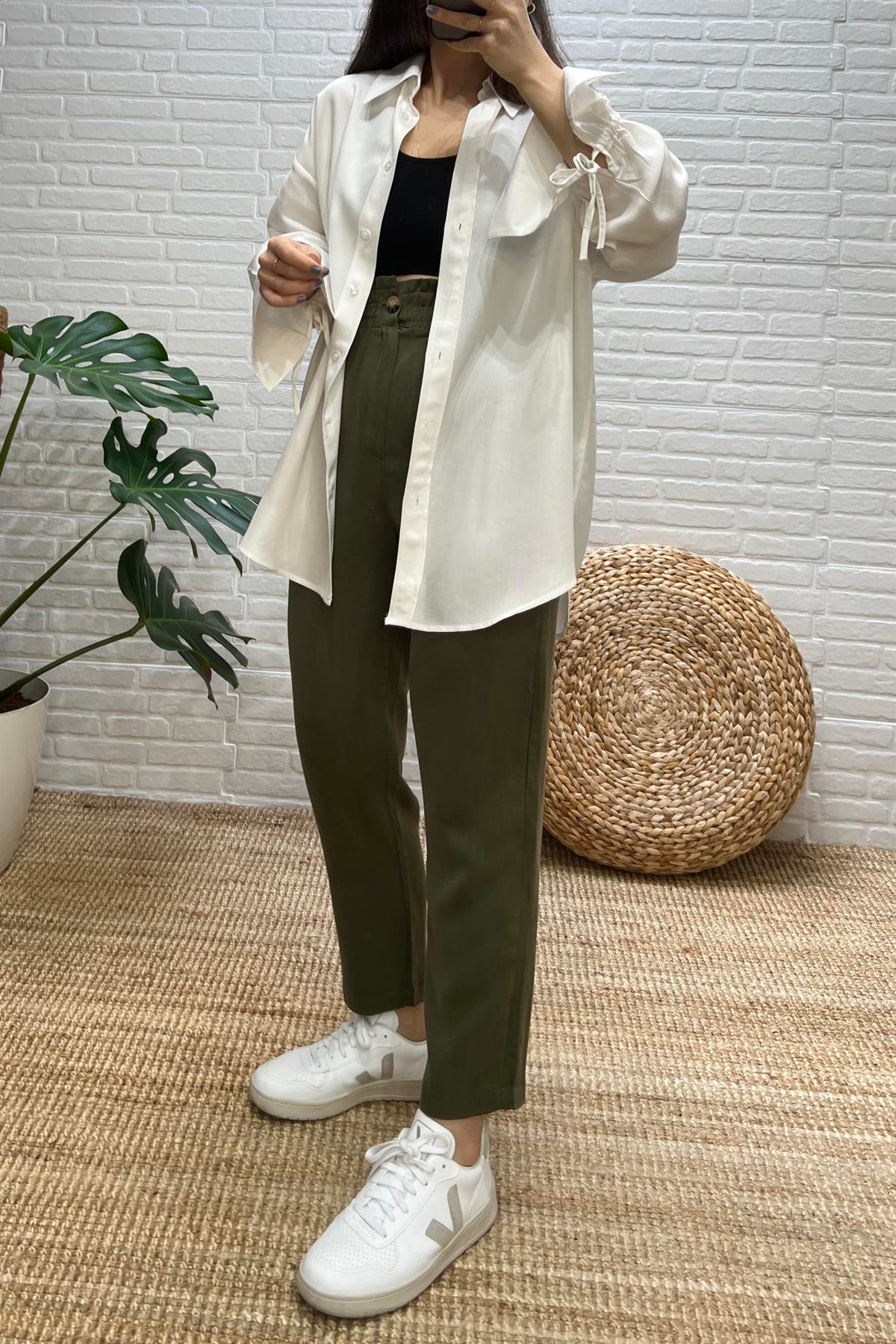 Beyaz Kolu Bağlama Detaylı Tensel Gömlek uygun fiyatlarda www.butikhola.com adresinde